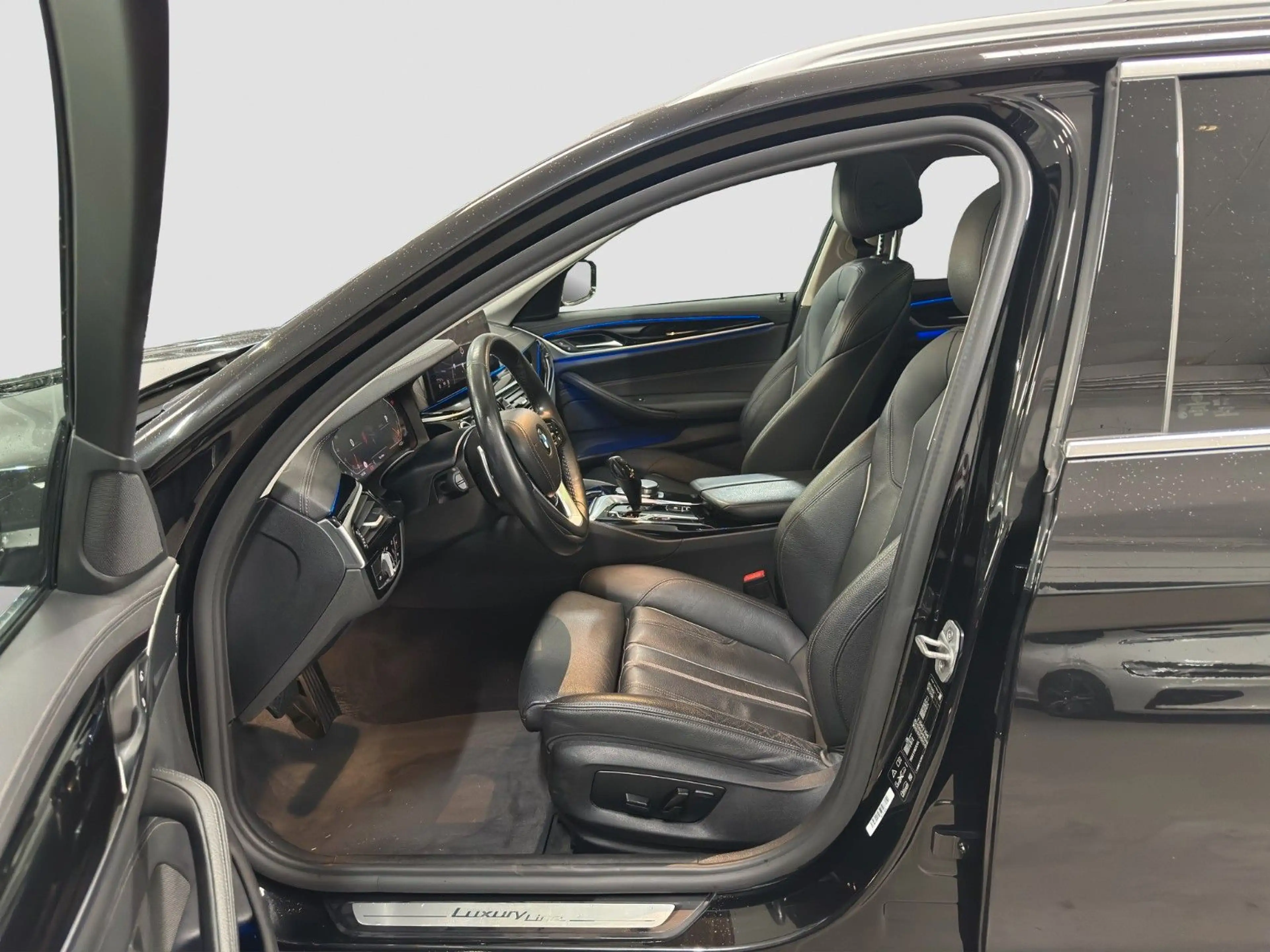 BMW 540 iT xDr. LC.PRO LASER ACC PANO HUD AHK 360° — photo 11