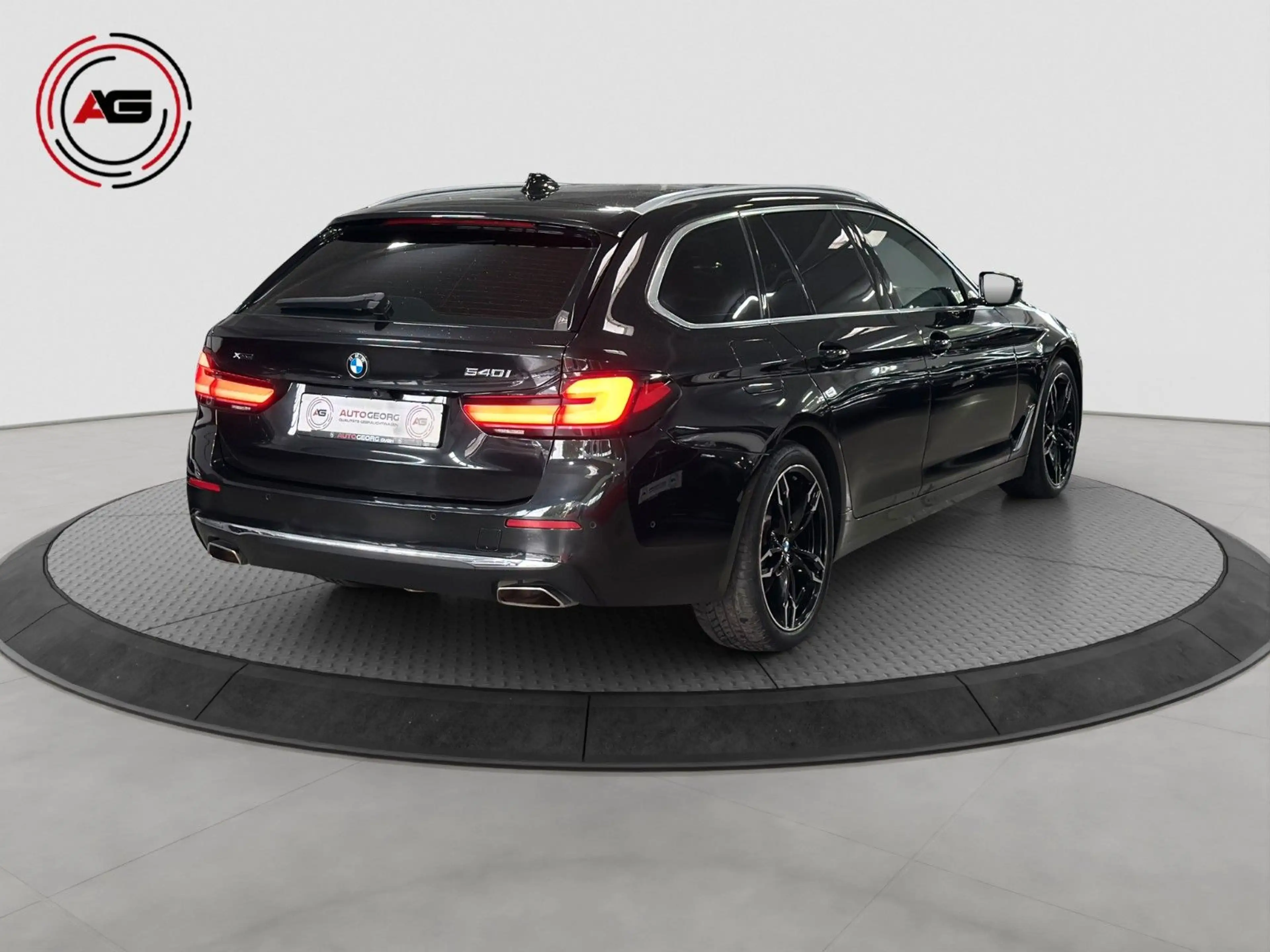 BMW 540 iT xDr. LC.PRO LASER ACC PANO HUD AHK 360° — photo 5