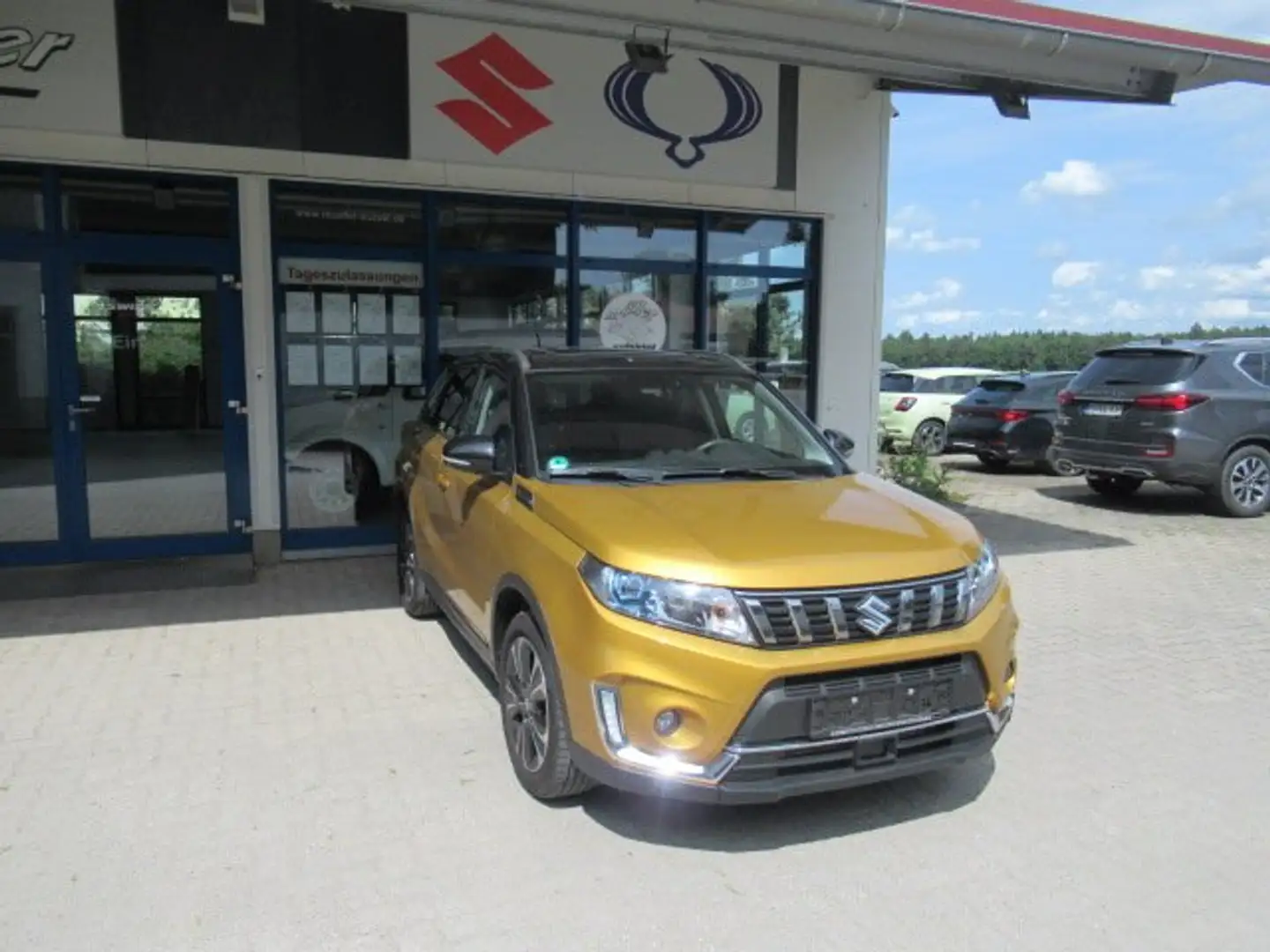 Suzuki Vitara 1.4 Boosterjet S / TOP / SCHECKHEFT GEPFLEGT Gold - 1