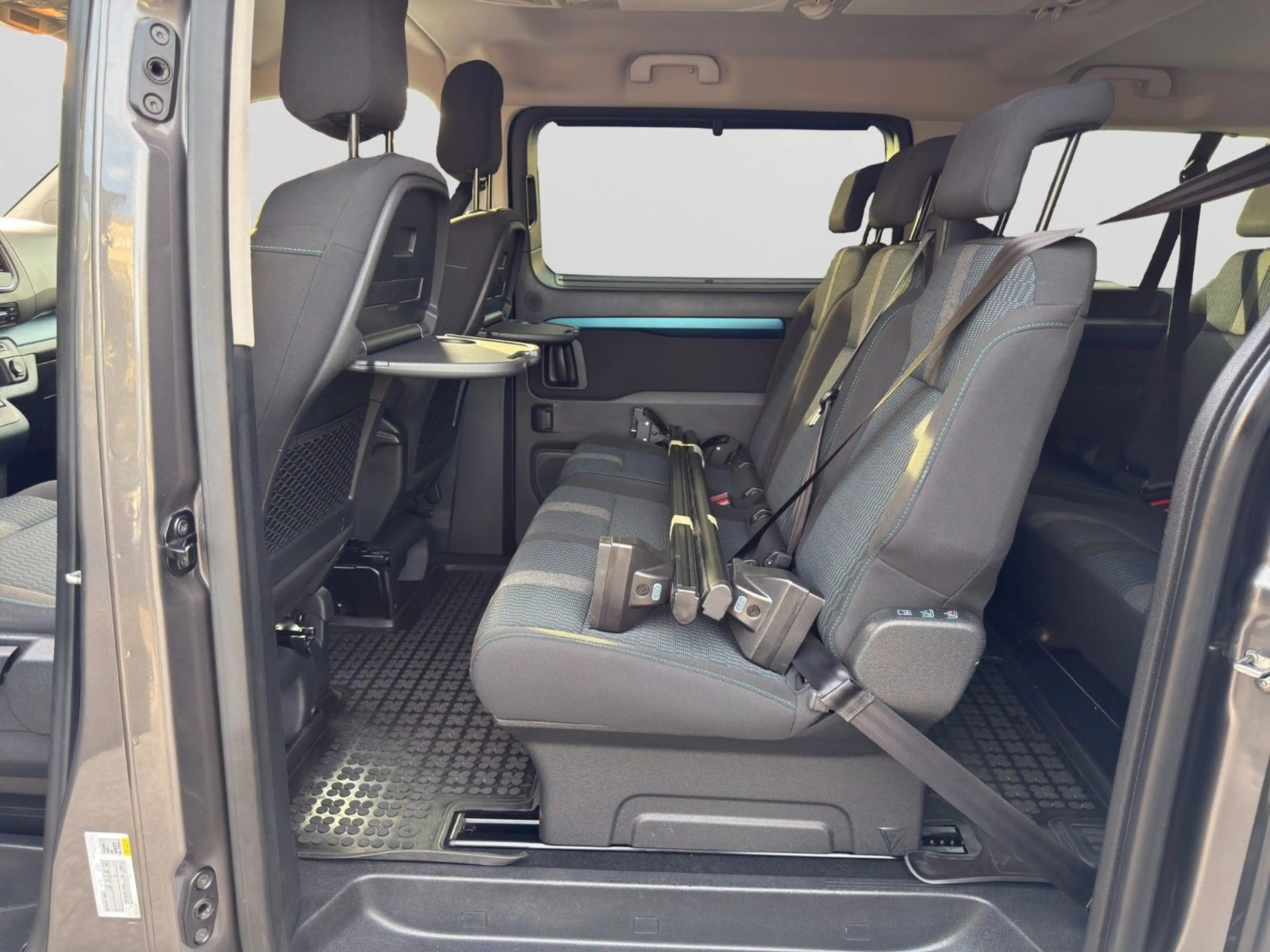 Peugeot Traveller Active L3/8-Sitzer/Automatik/Kamera — photo 12