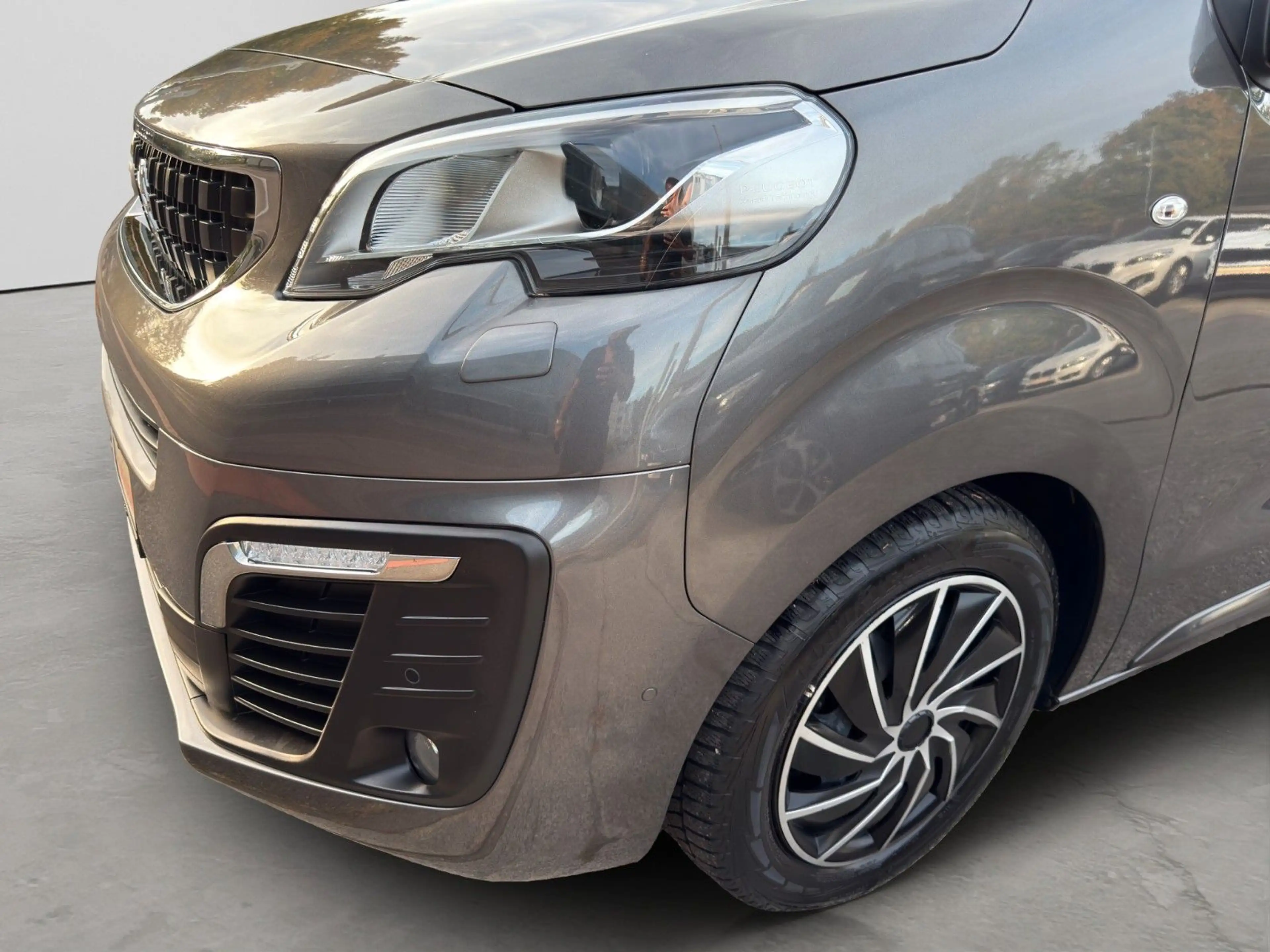 Peugeot Traveller Active L3/8-Sitzer/Automatik/Kamera — photo 24