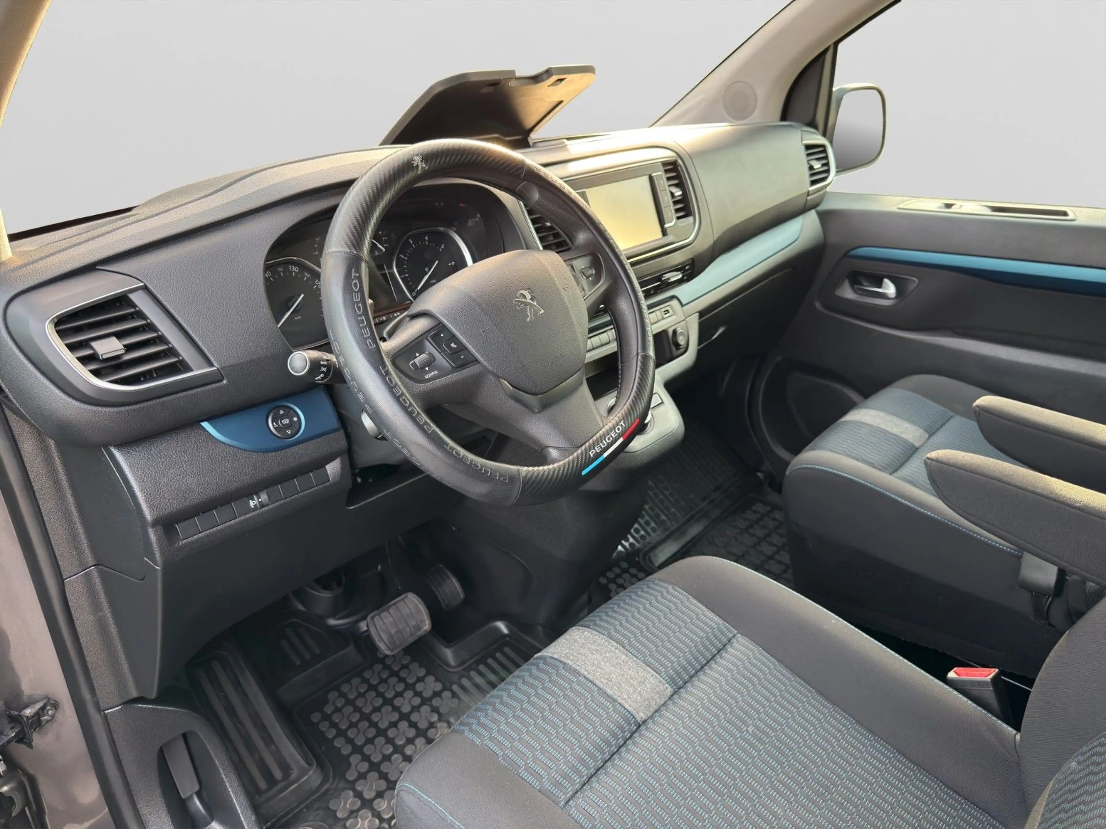 Peugeot Traveller Active L3/8-Sitzer/Automatik/Kamera — photo 11