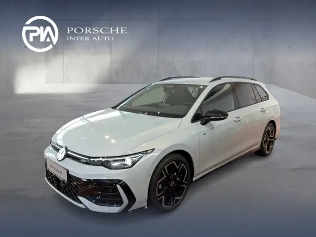 Volkswagen Golf Variant R-Line mHeV DSG
