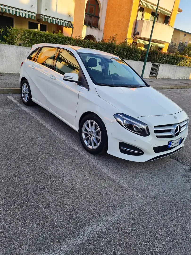 Mercedes-Benz 180 super accessoriata - 2