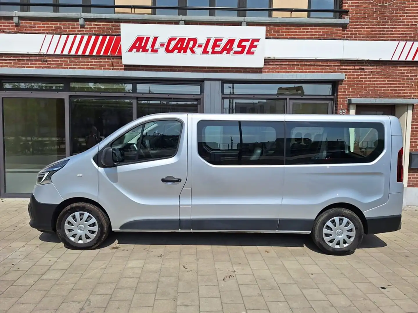 Renault Trafic 9Pl / H1L2 /Grand Passenger / Airco / GPS / Cruise Argent - 1