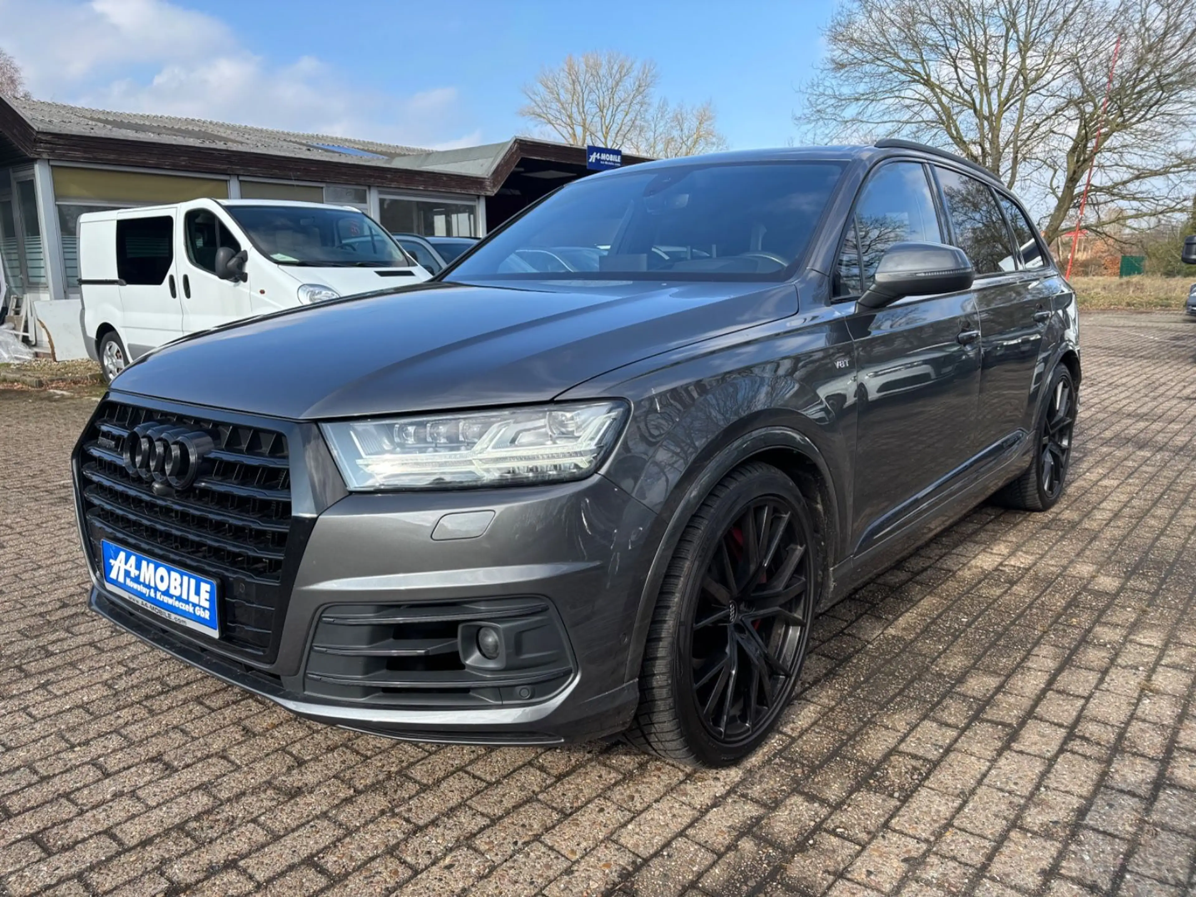 Audi SQ7 4.0 TDI quattro 7Sitzer Pano Matrix Virtual