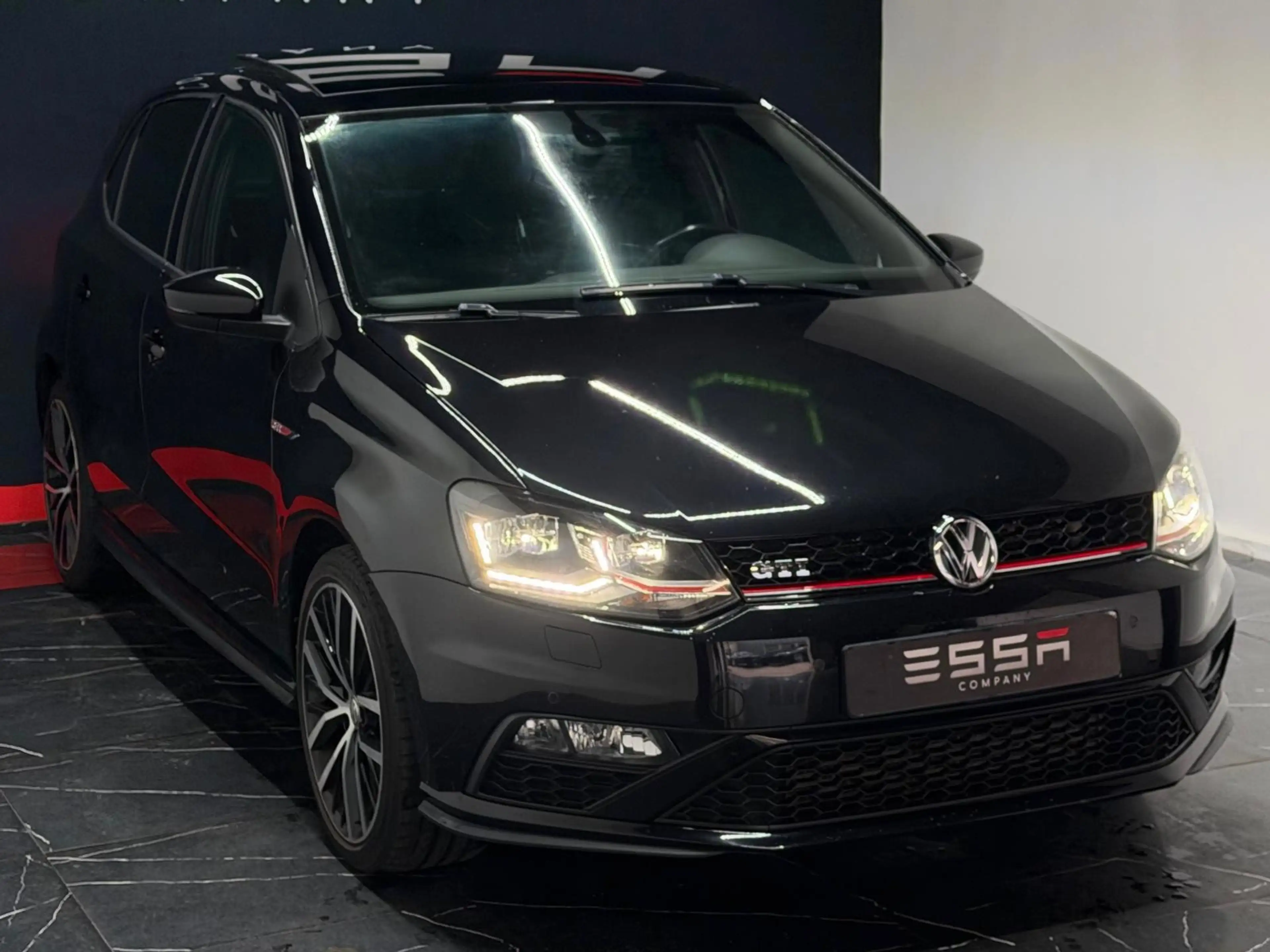 Volkswagen Polo GTI 1.8 TSI Pano LED Cruise CarPlay Navi — photo 3