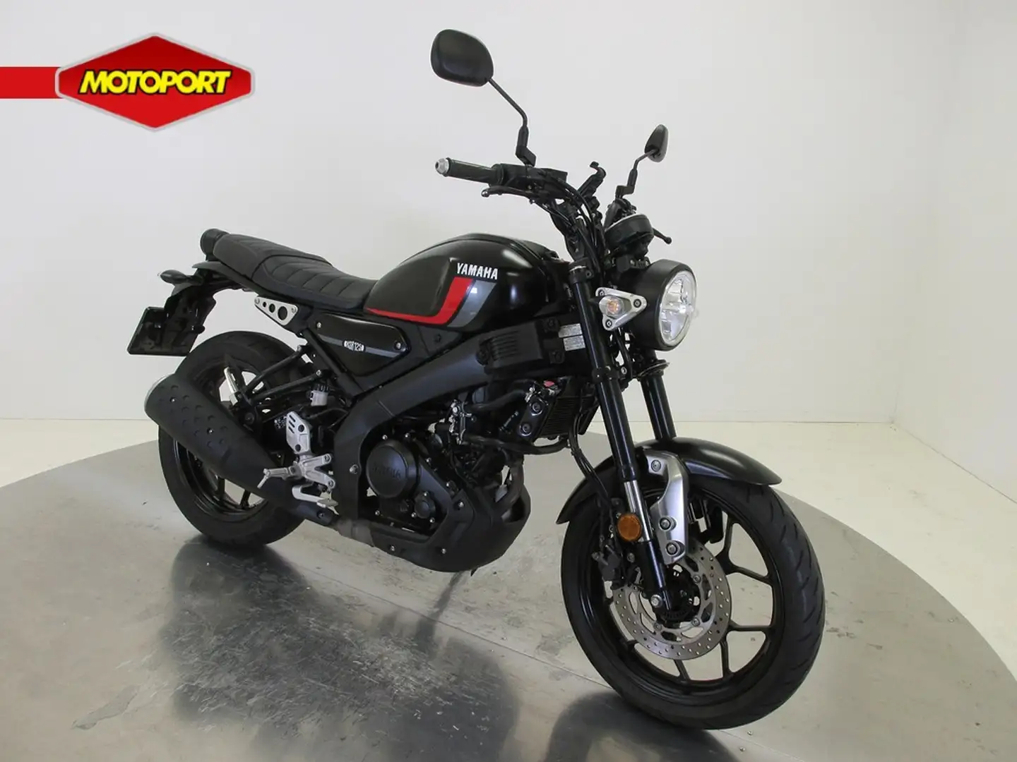 Yamaha XSR 125 Zwart - 2