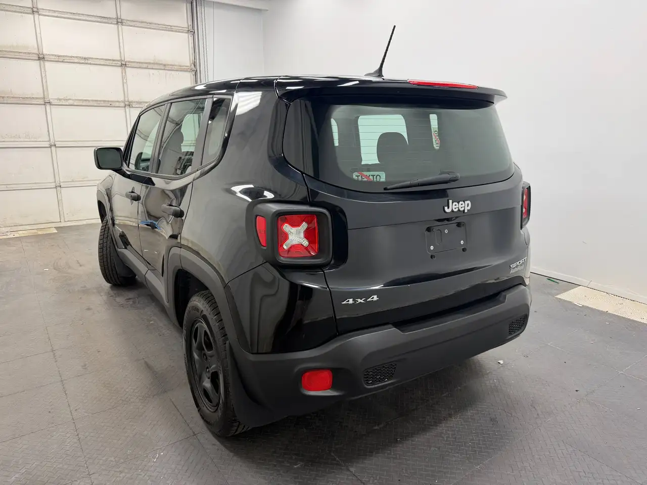 Jeep Renegade photo Jeep Renegade