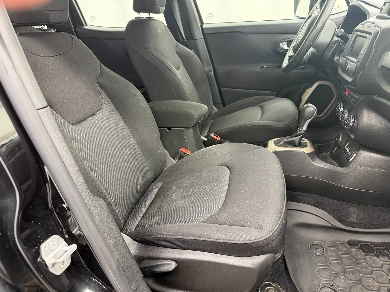 Jeep Renegade photo Jeep Renegade