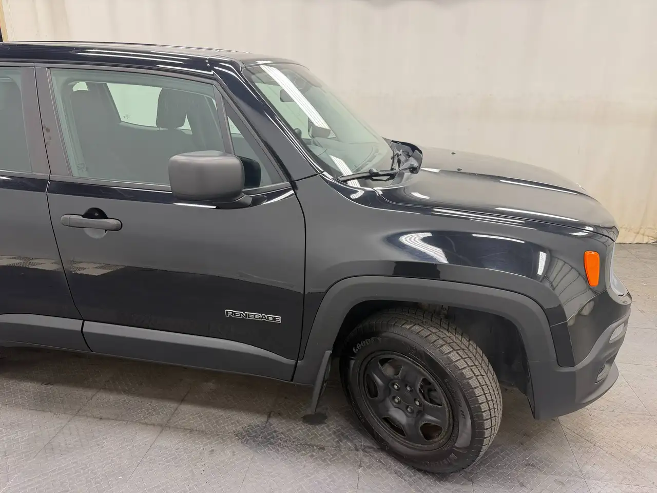 Jeep Renegade photo Jeep Renegade