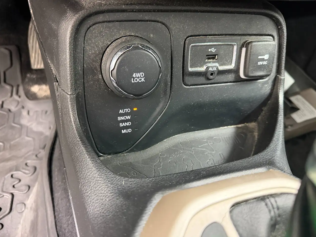 Jeep Renegade photo Jeep Renegade