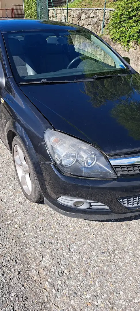Opel Astra Nero - 1