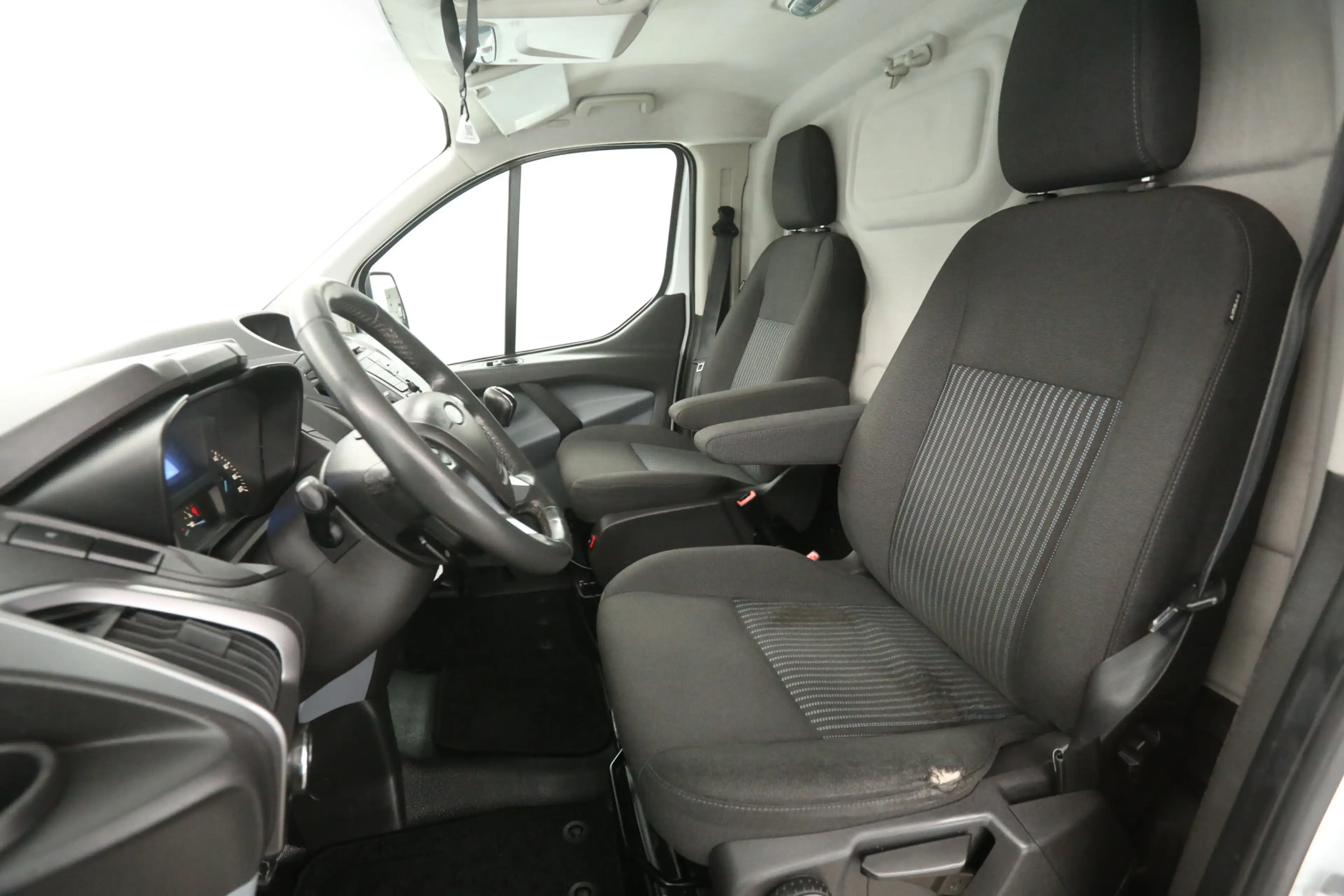 Ford Transit Custom 2.2 TDCI L1H1 | Airco | Cruise | Imperiaal | Trekh — photo 8