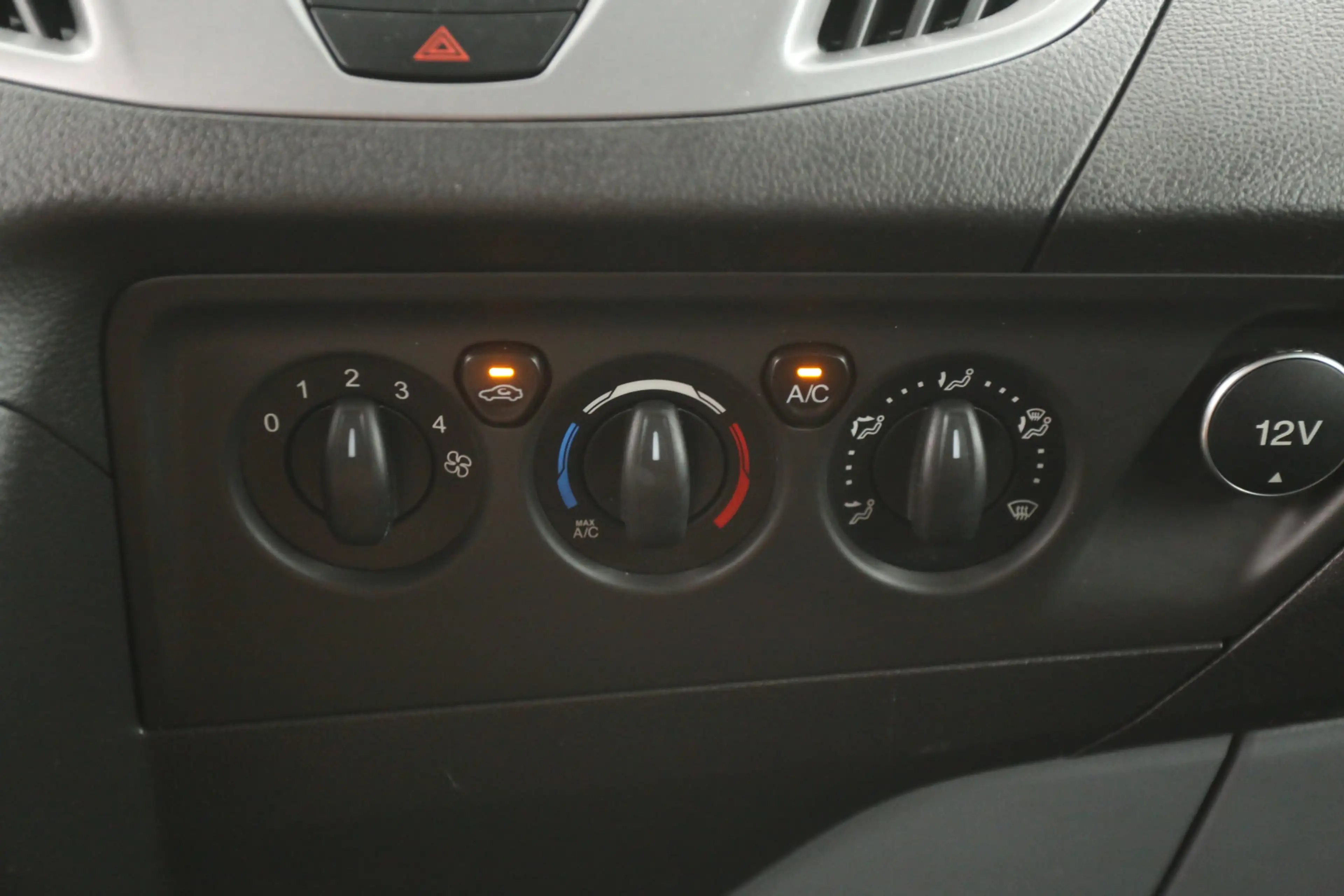 Ford Transit Custom 2.2 TDCI L1H1 | Airco | Cruise | Imperiaal | Trekh — photo 14