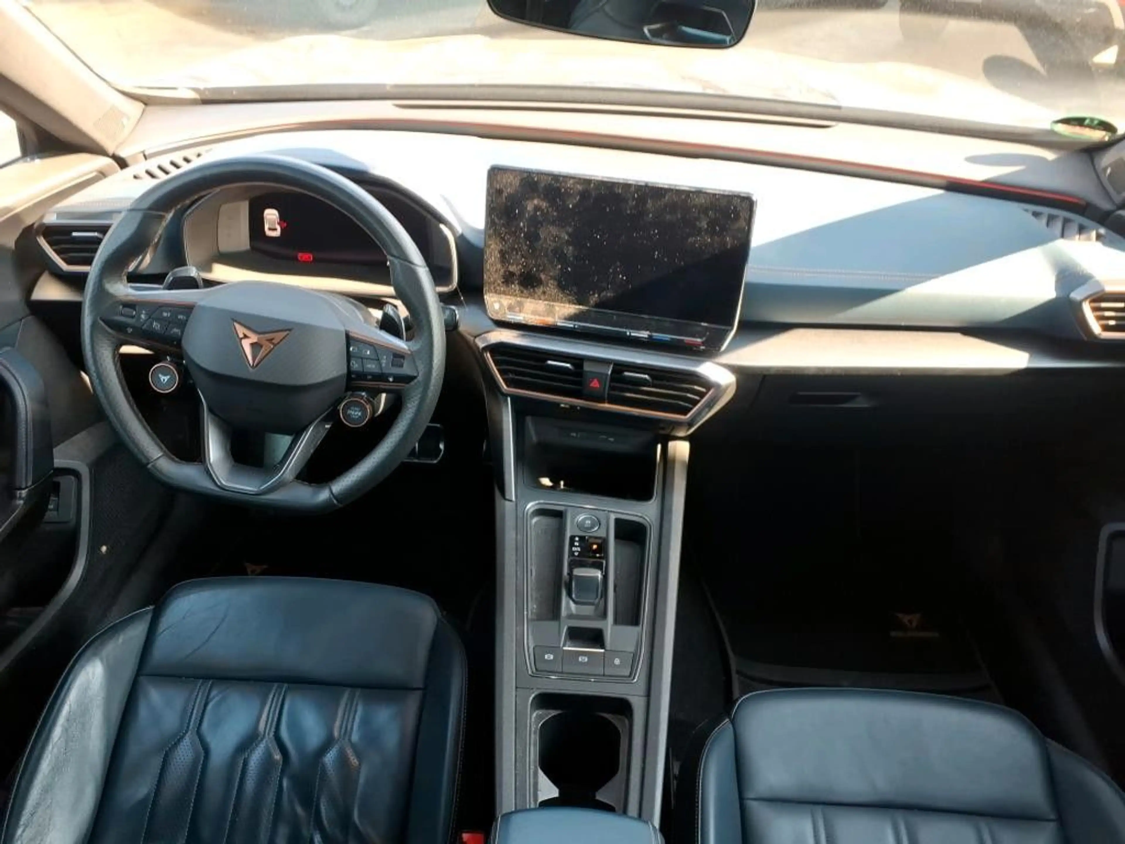 CUPRA Formentor VZ 4Drive Aut. LED Navi Pano Leder SHZ — photo 5