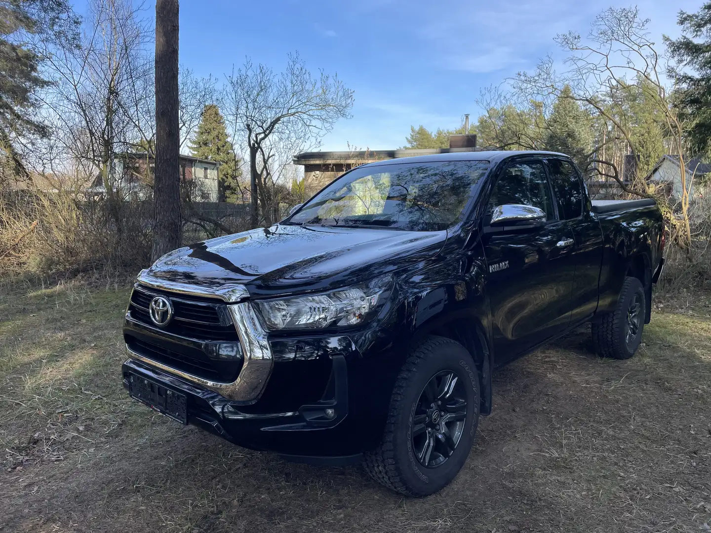 Toyota Hilux - 1
