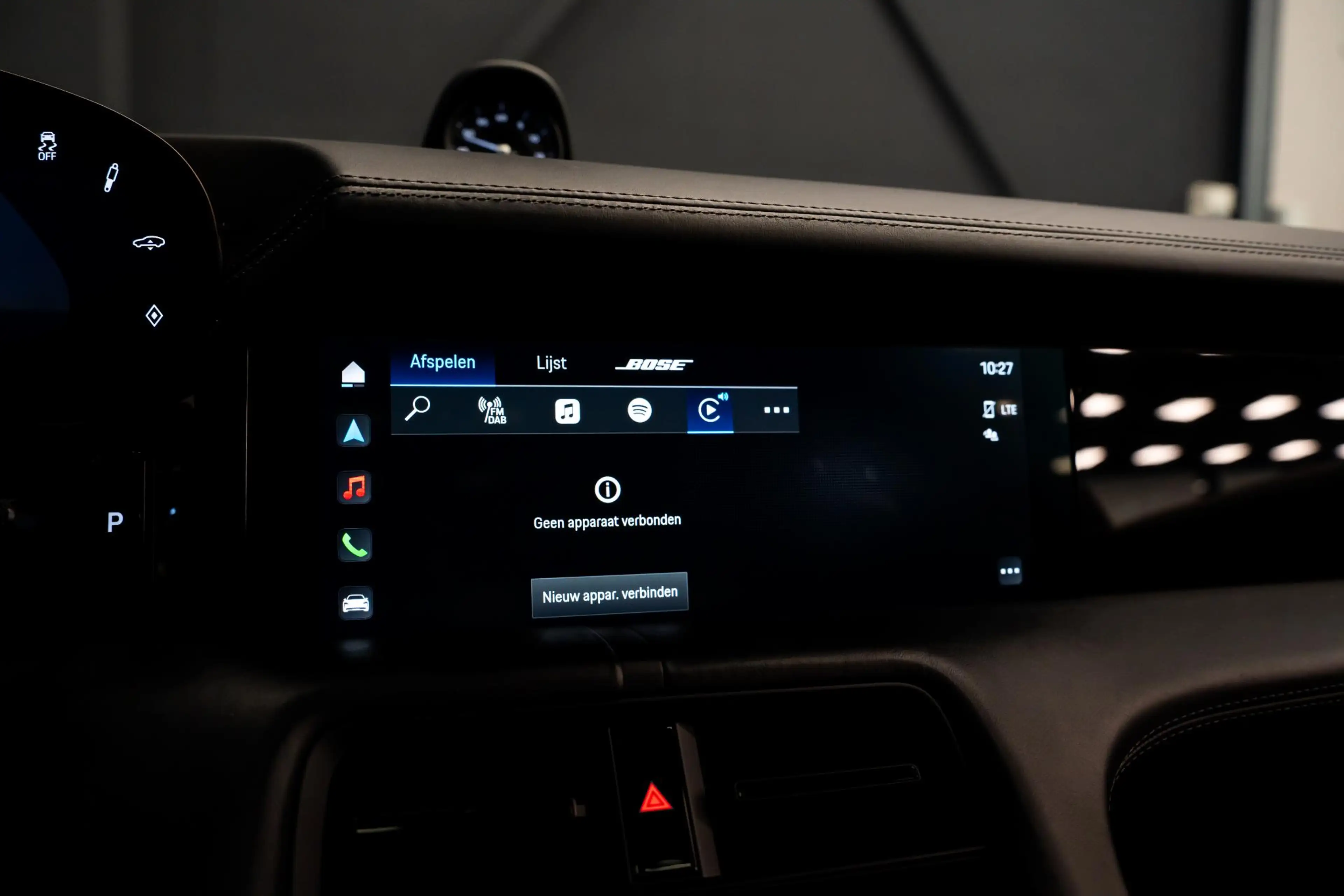 Porsche Taycan Sport Turismo 93 kWh *BOSE / Panorama / 18-wegs Sp — photo 12