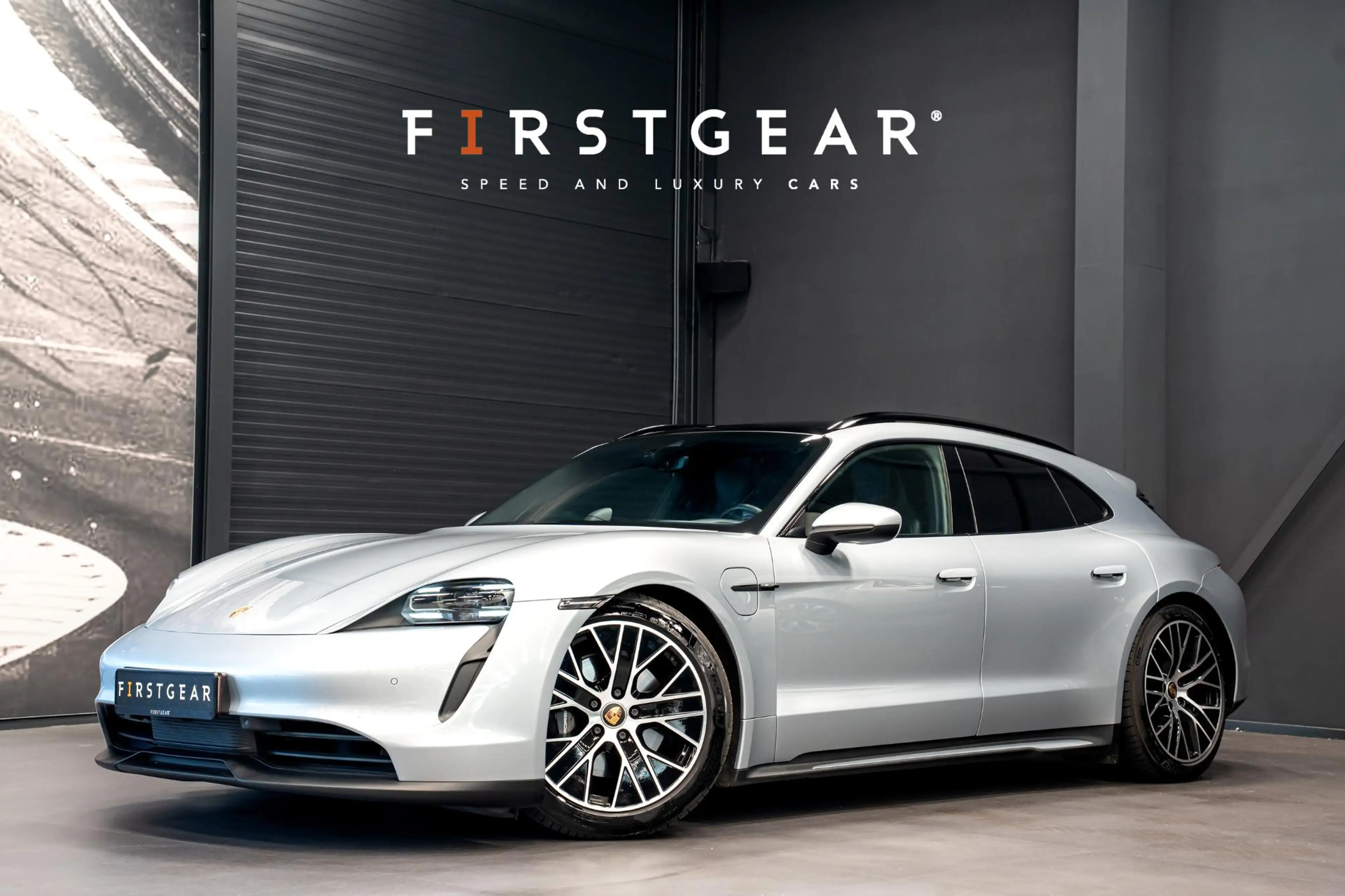 Porsche Taycan Sport Turismo 93 kWh *BOSE / Panorama / 18-wegs Sp