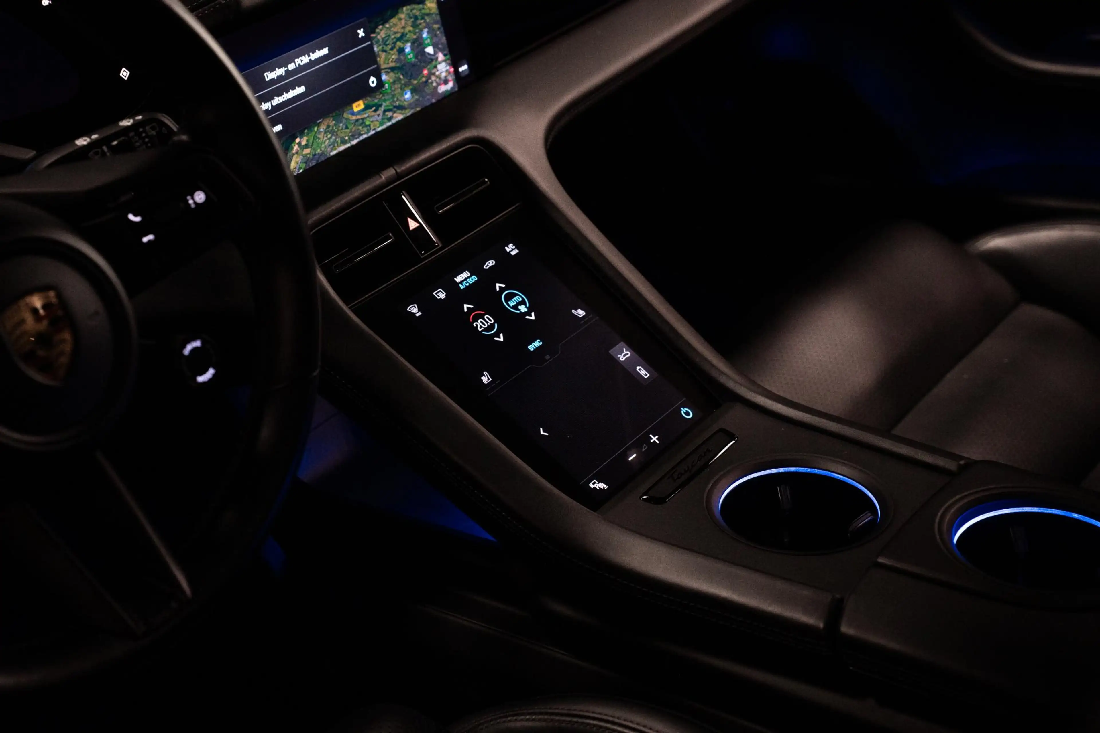 Porsche Taycan Sport Turismo 93 kWh *BOSE / Panorama / 18-wegs Sp — photo 33