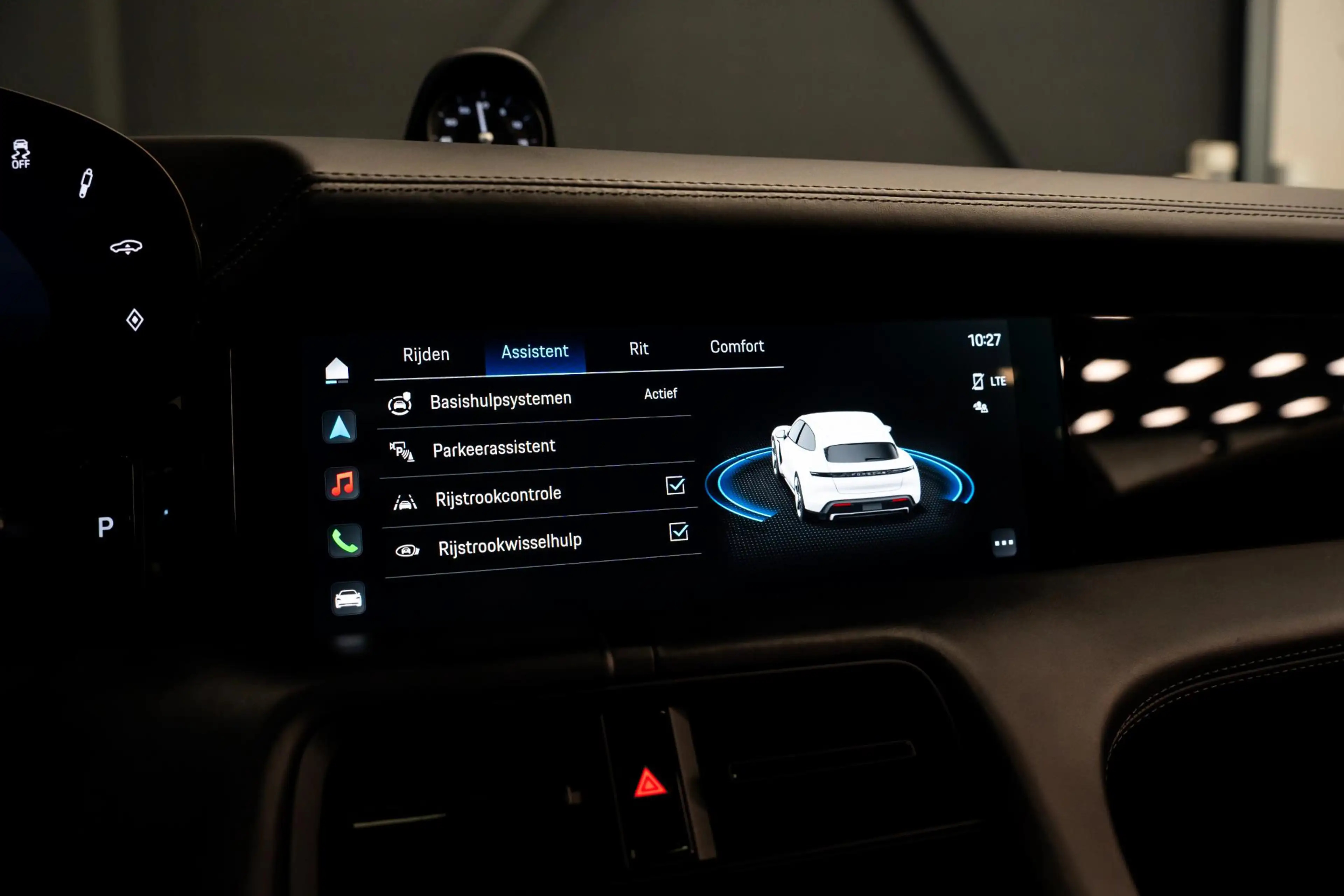 Porsche Taycan Sport Turismo 93 kWh *BOSE / Panorama / 18-wegs Sp — photo 48