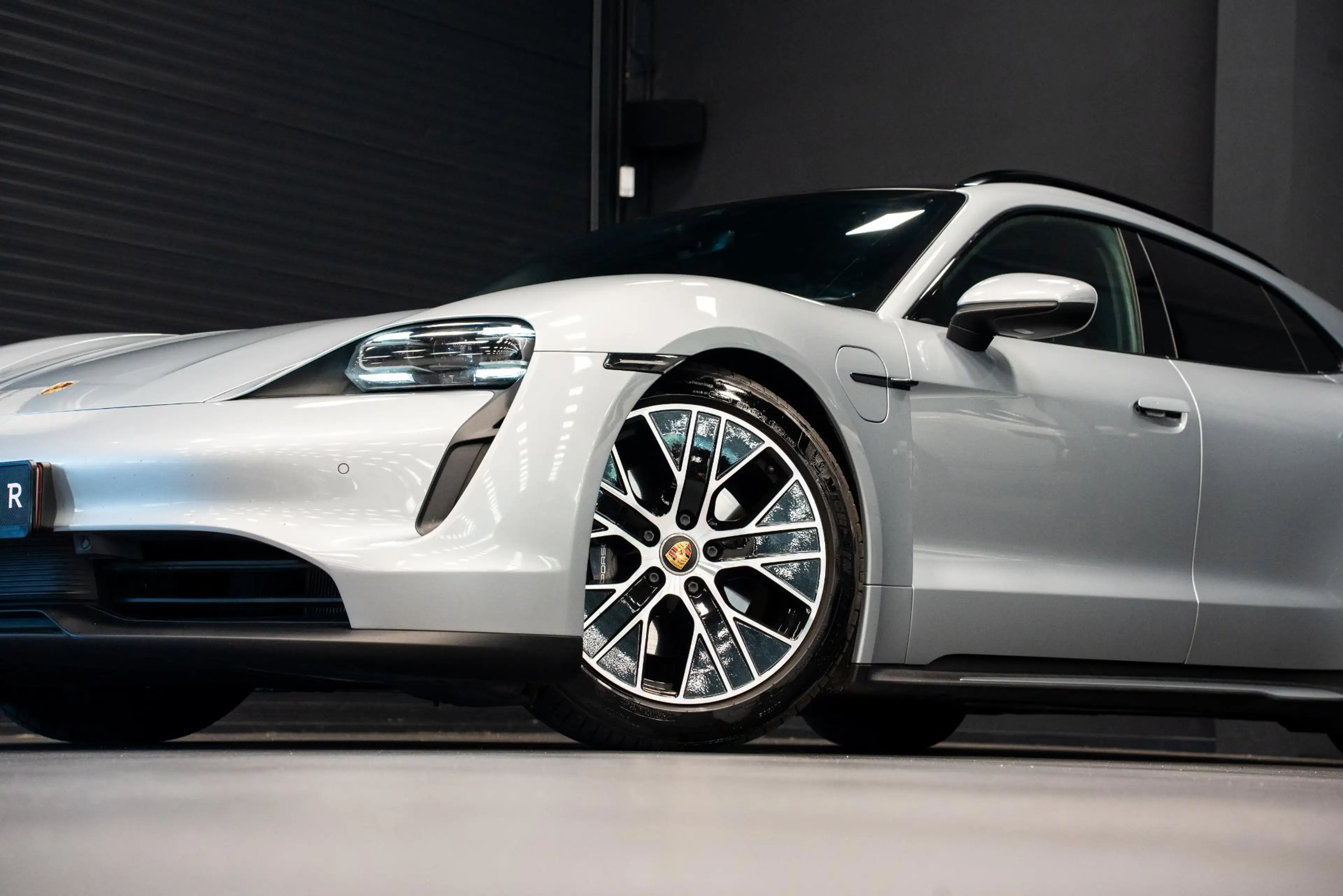 Porsche Taycan Sport Turismo 93 kWh *BOSE / Panorama / 18-wegs Sp — photo 13