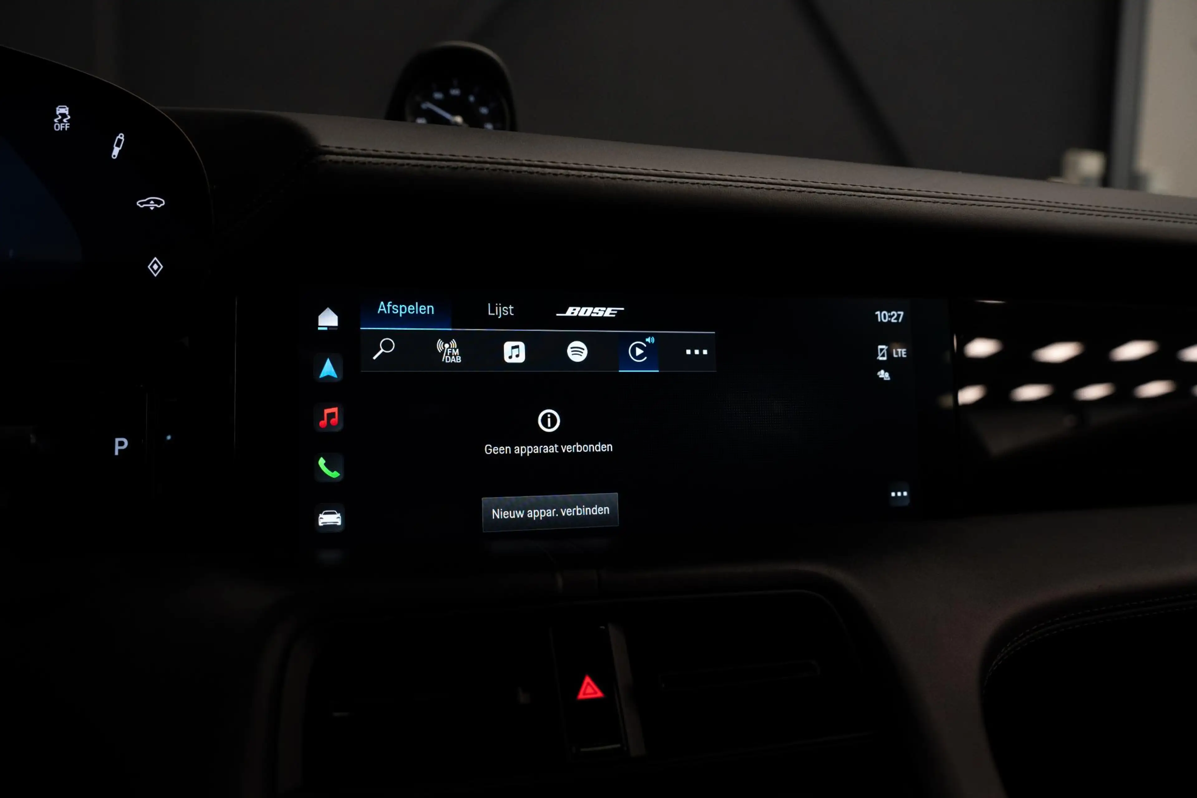 Porsche Taycan Sport Turismo 93 kWh *BOSE / Panorama / 18-wegs Sp — photo 22