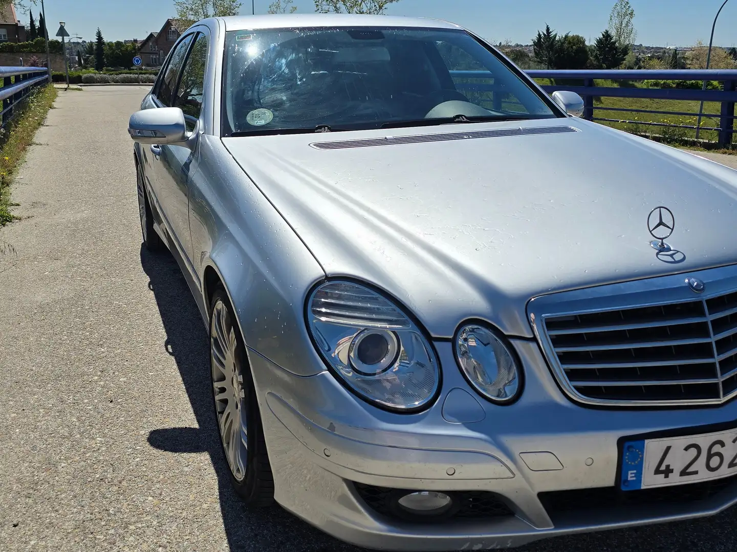 Mercedes-Benz E 220 E 220CDI Business Edition Aut. Business Edition Plateado - 2