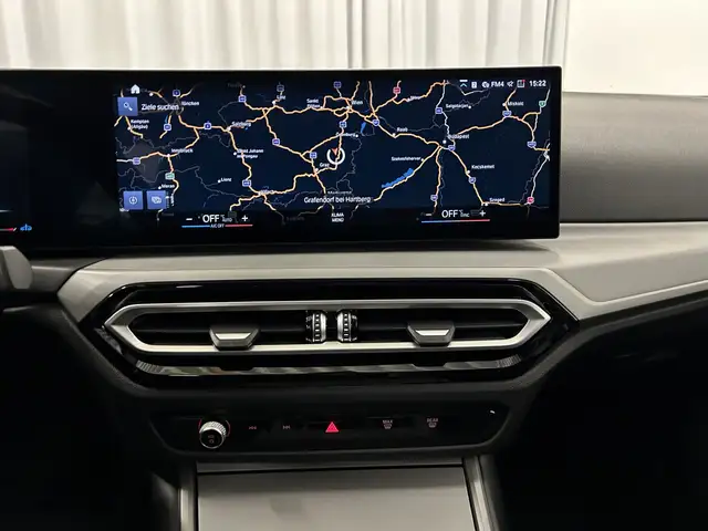 BMW 3 Series view 12