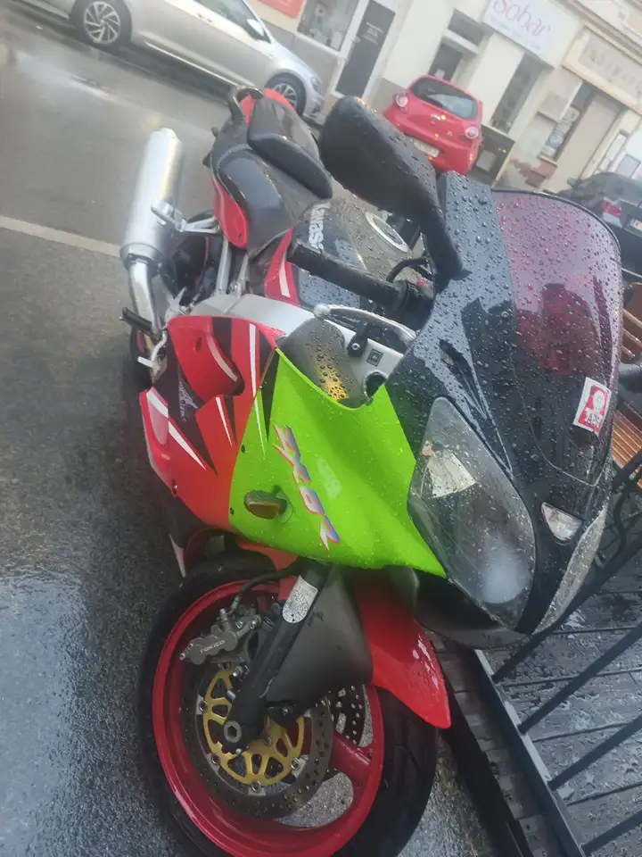 Kawasaki Ninja ZX-6R
