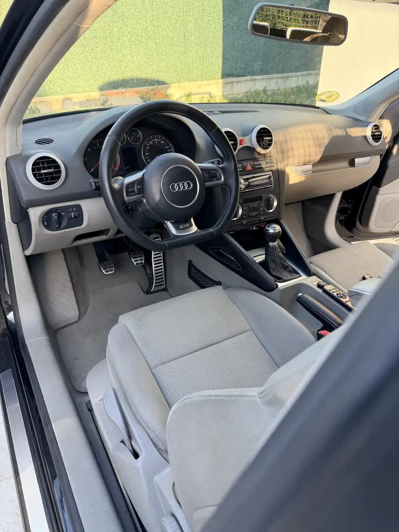 Audi A3 2.0TDI Ambition - 2