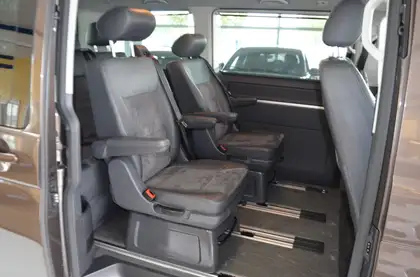 Annonce voiture d'occasion Volkswagen T5 Multivan - CARADIZE