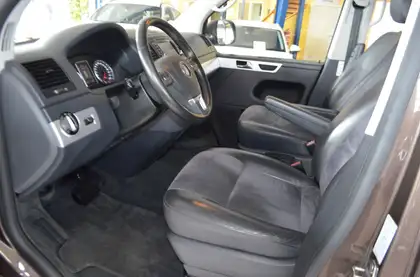 Annonce voiture d'occasion Volkswagen T5 Multivan - CARADIZE