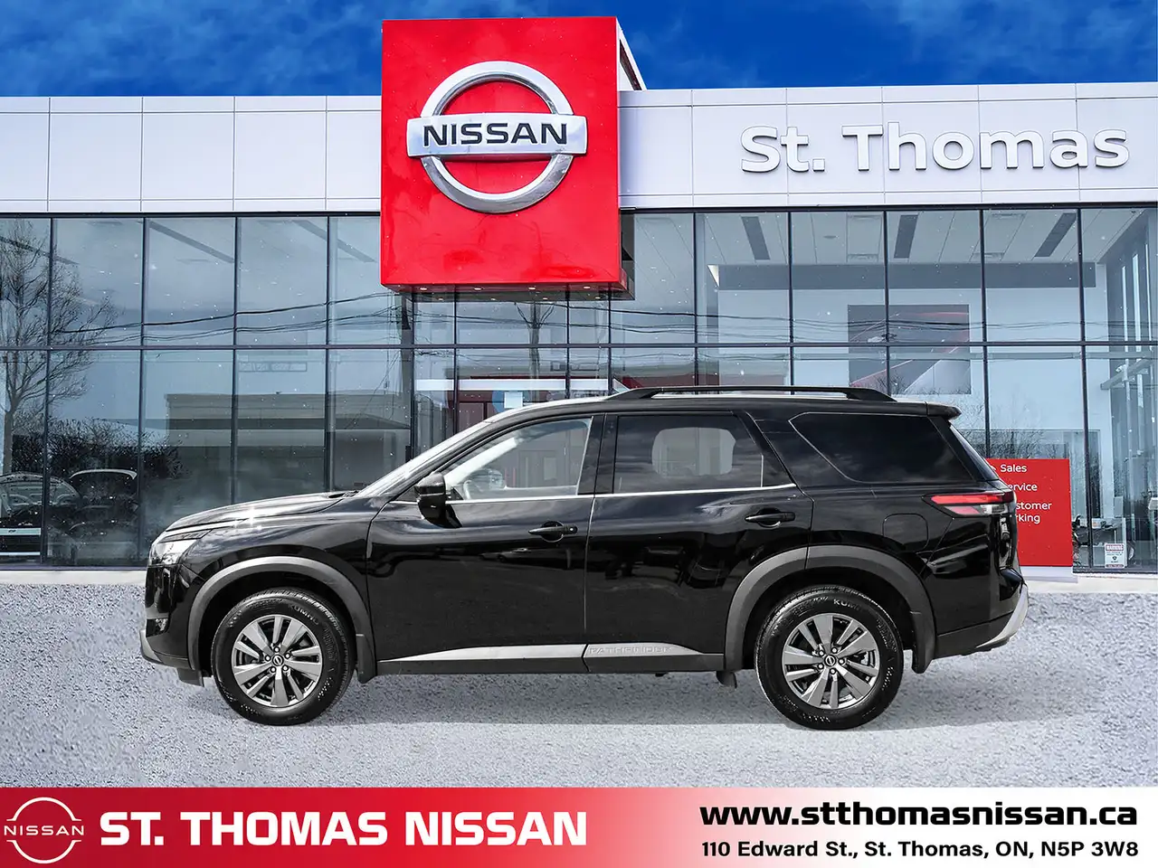 Nissan Pathfinder снимка Nissan Pathfinder