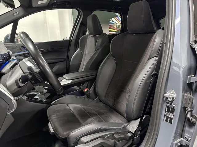 BMW 2 Series view 9