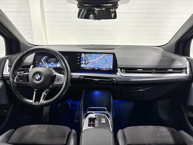 BMW 2 Series view 11