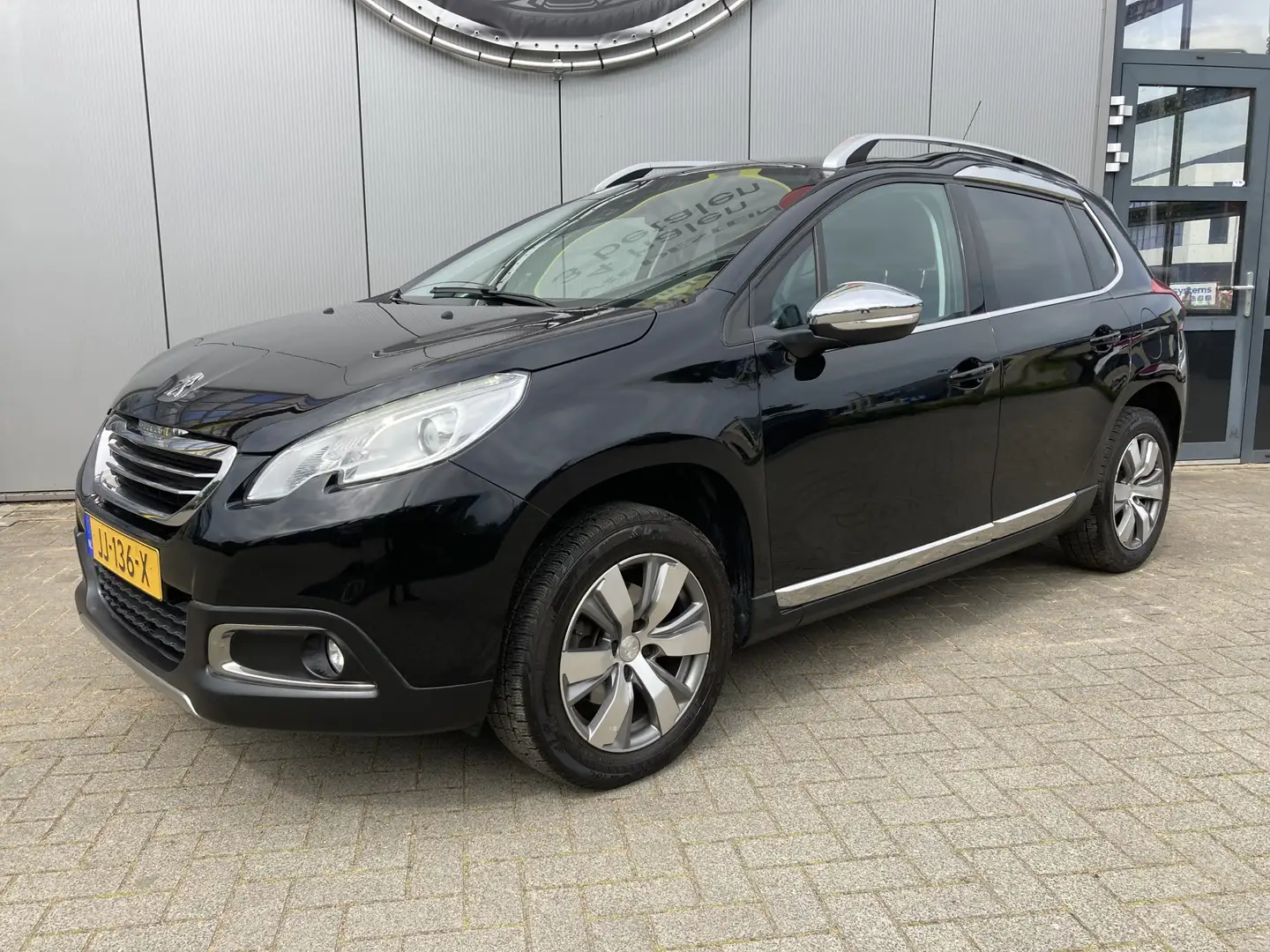 Peugeot 2008 1.2 Allure Panoramadak | Apple carplay | Trekhaak Noir - 1