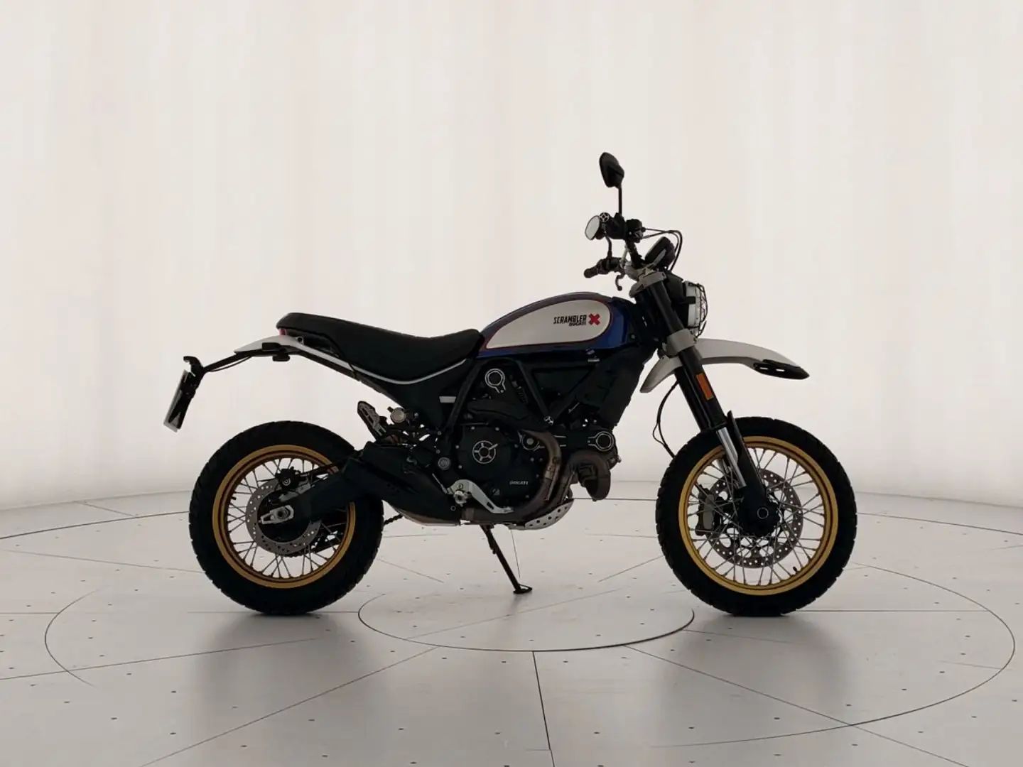 Ducati Scrambler 800 Desert Sled Red - 1