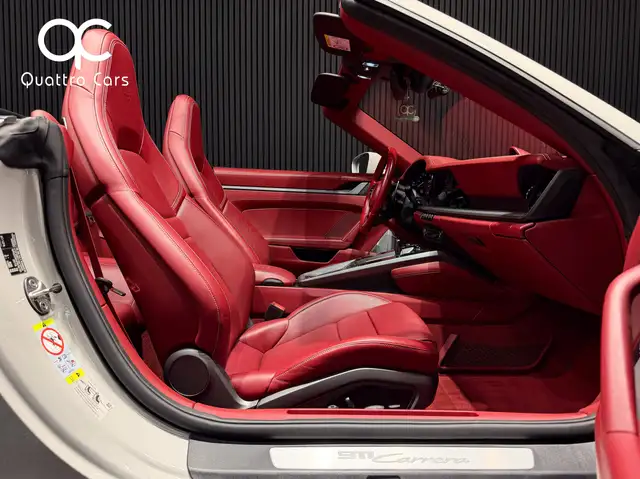 Porsche 911 view 14