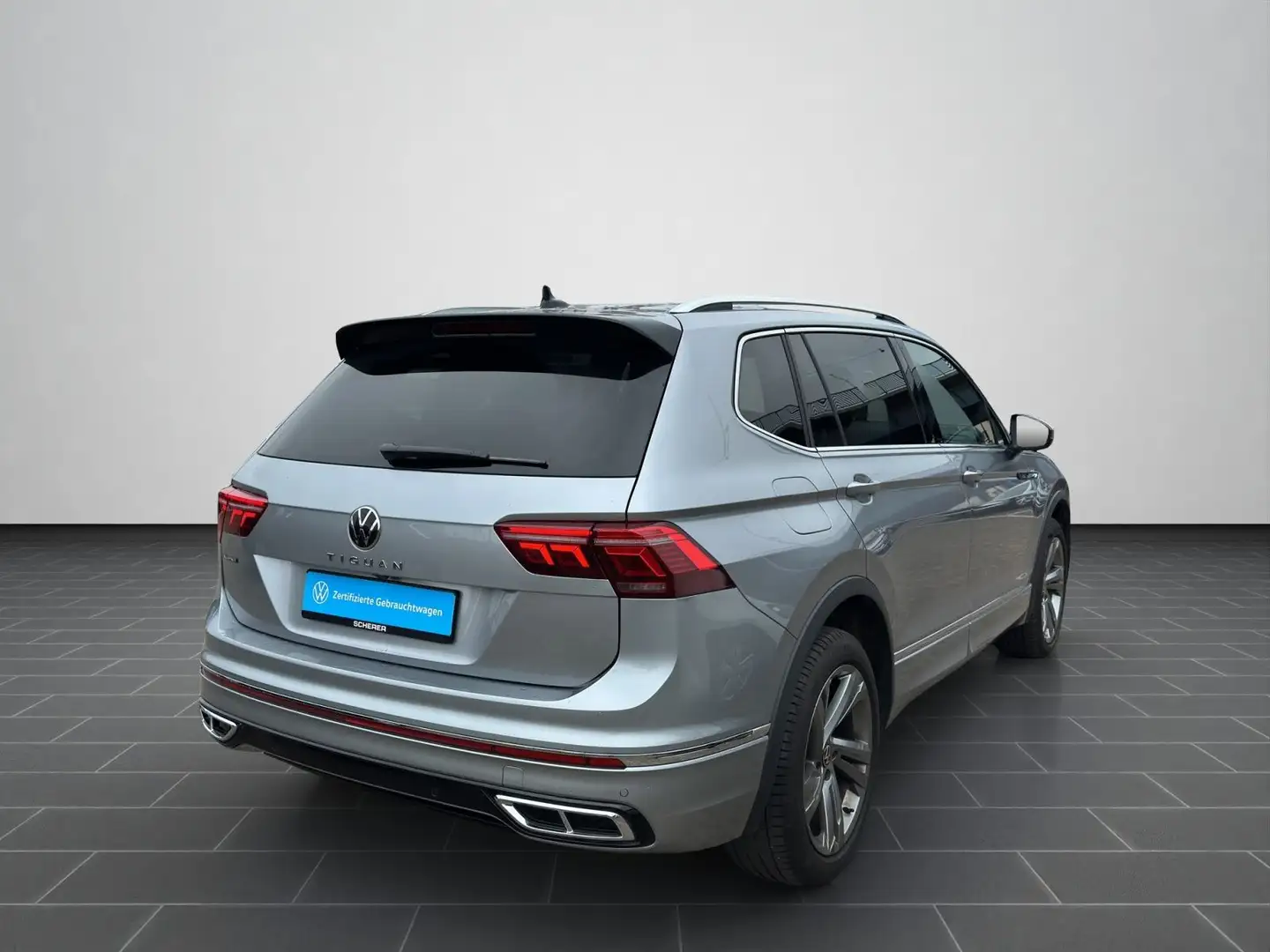 Volkswagen Tiguan Allspace R-Line 2.0 TDI DSG IQ LIGHT NAVI Silber - 2