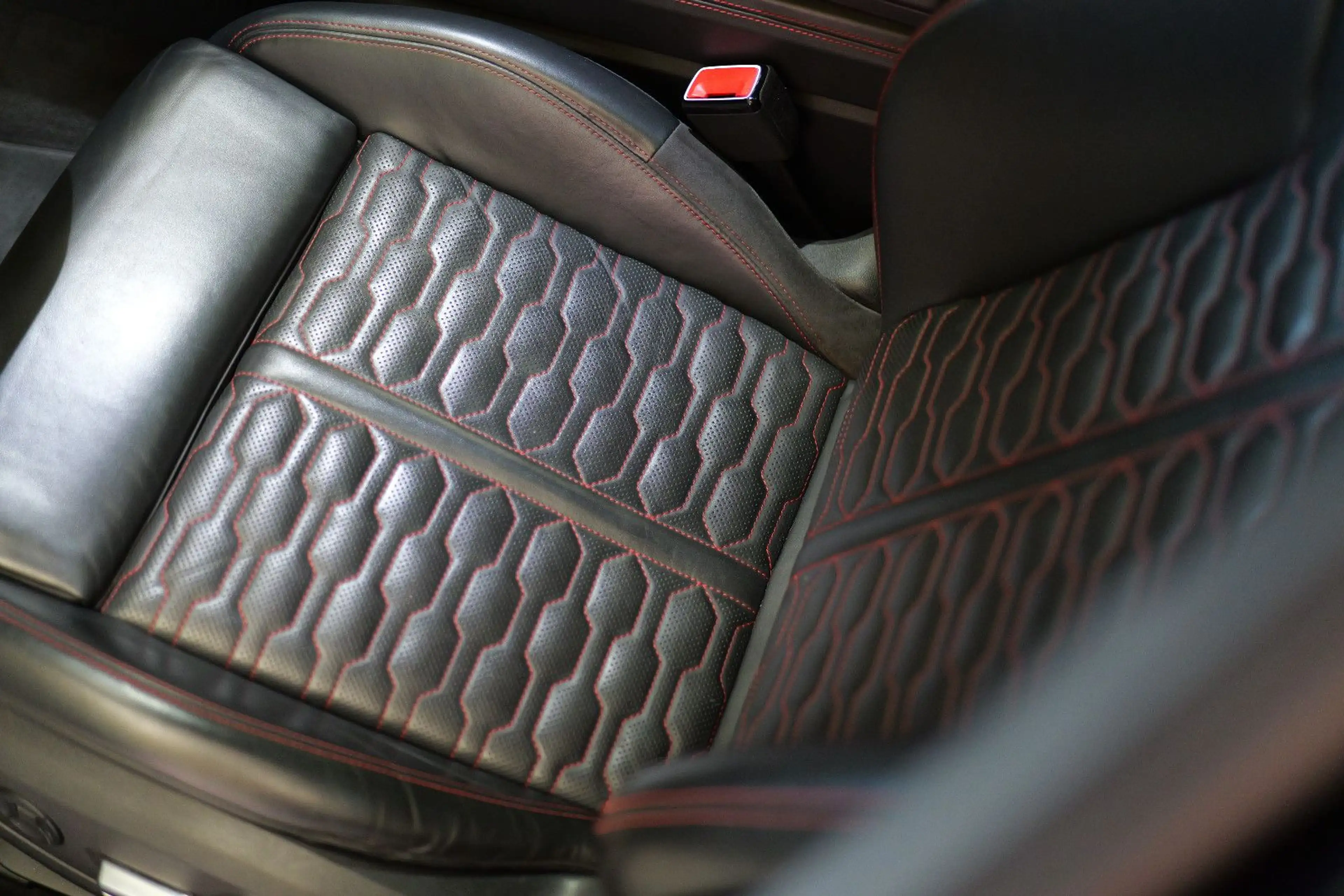 Audi RS6 Avant 4.0 TFSI quattro AHK*Carbon — photo 15
