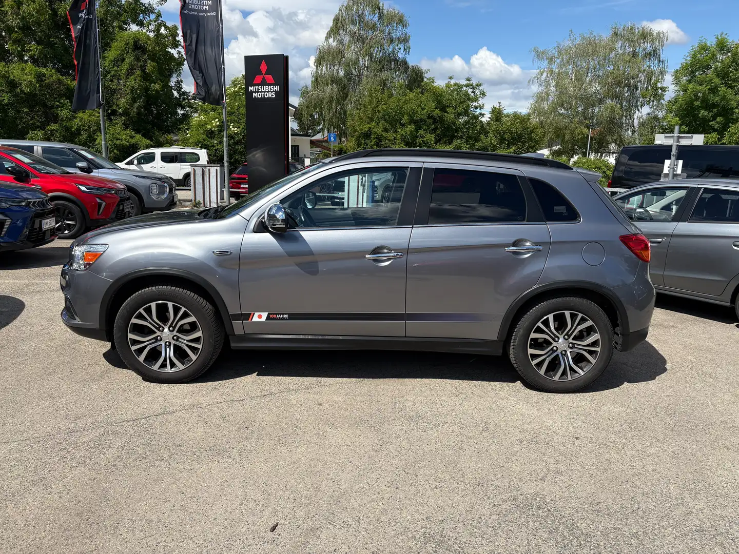Mitsubishi ASX 1,6 DI-D LP 4WD Instyle Grau - 2
