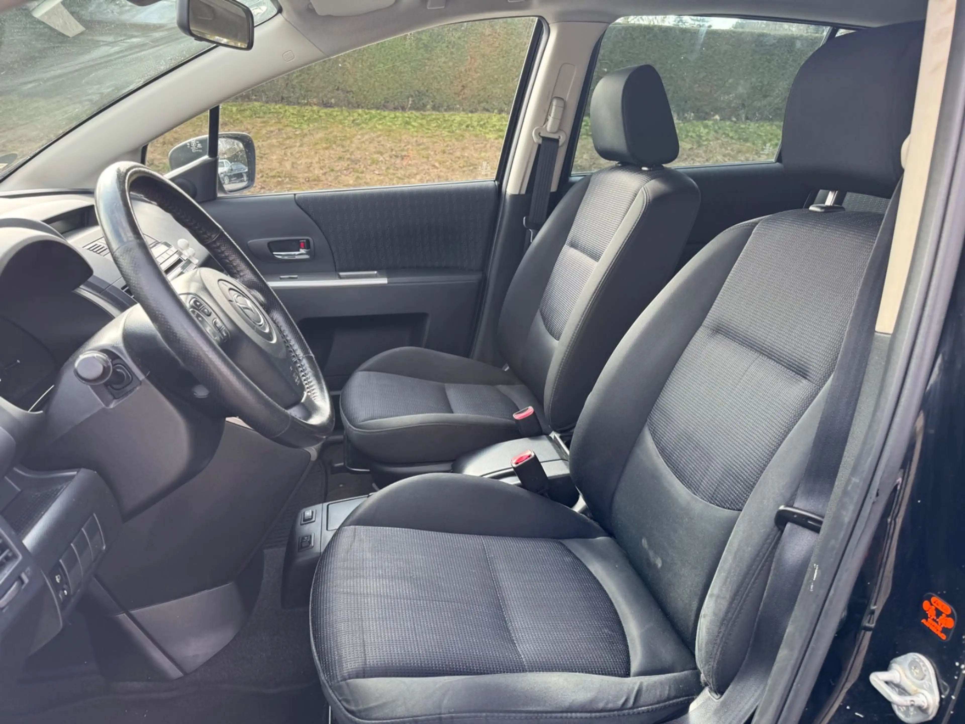 Mazda 5 Lim. 2.0 CD Active*7-Sitzer*Klima.*Tempomat* — photo 9