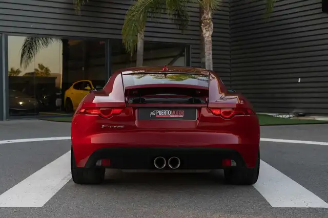 Jaguar F-Type view 5