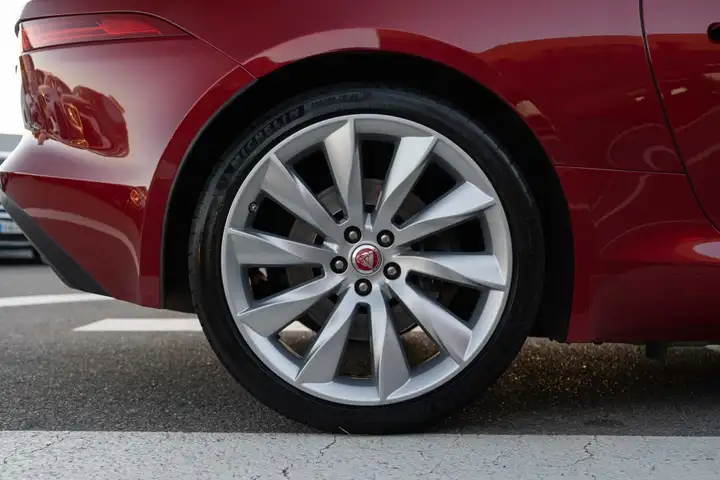 Jaguar F-Type COUPÉ 3.0 V6 2016, foto 17