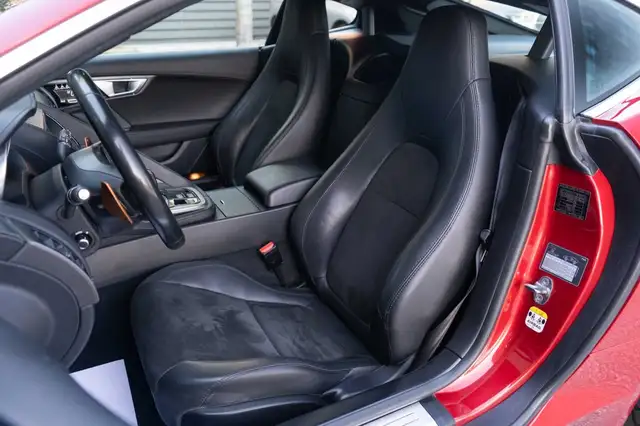 Jaguar F-Type view 15
