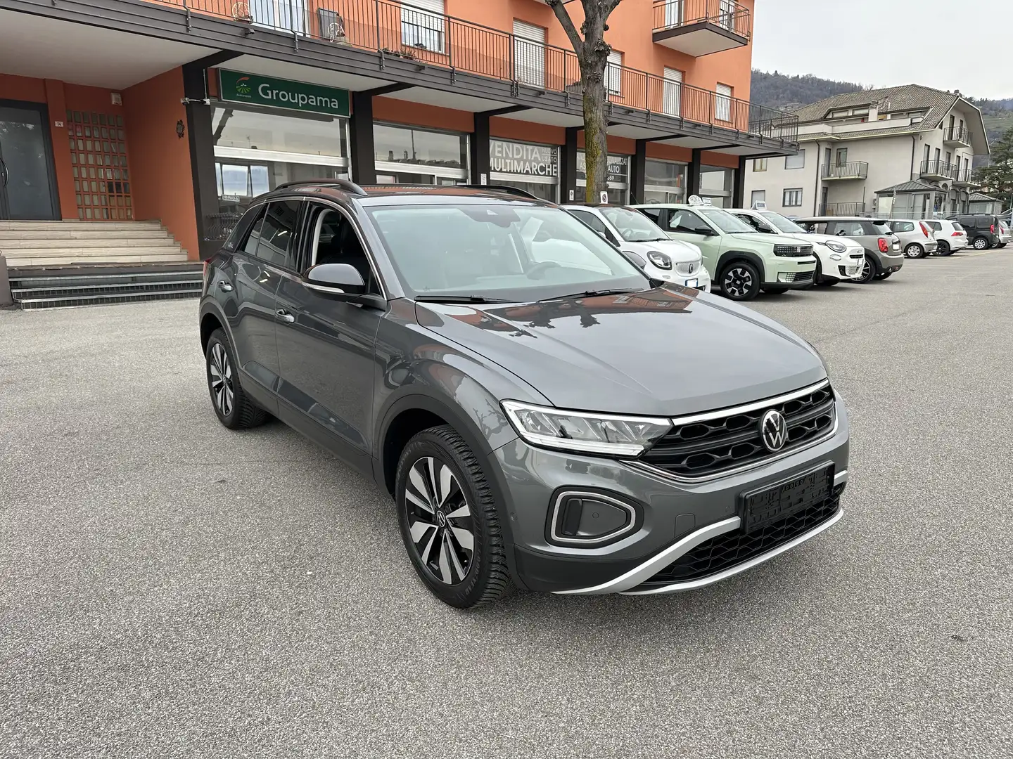 Volkswagen T-Roc T-Roc 1.0 tsi Style 115cv Goal Gris - 2