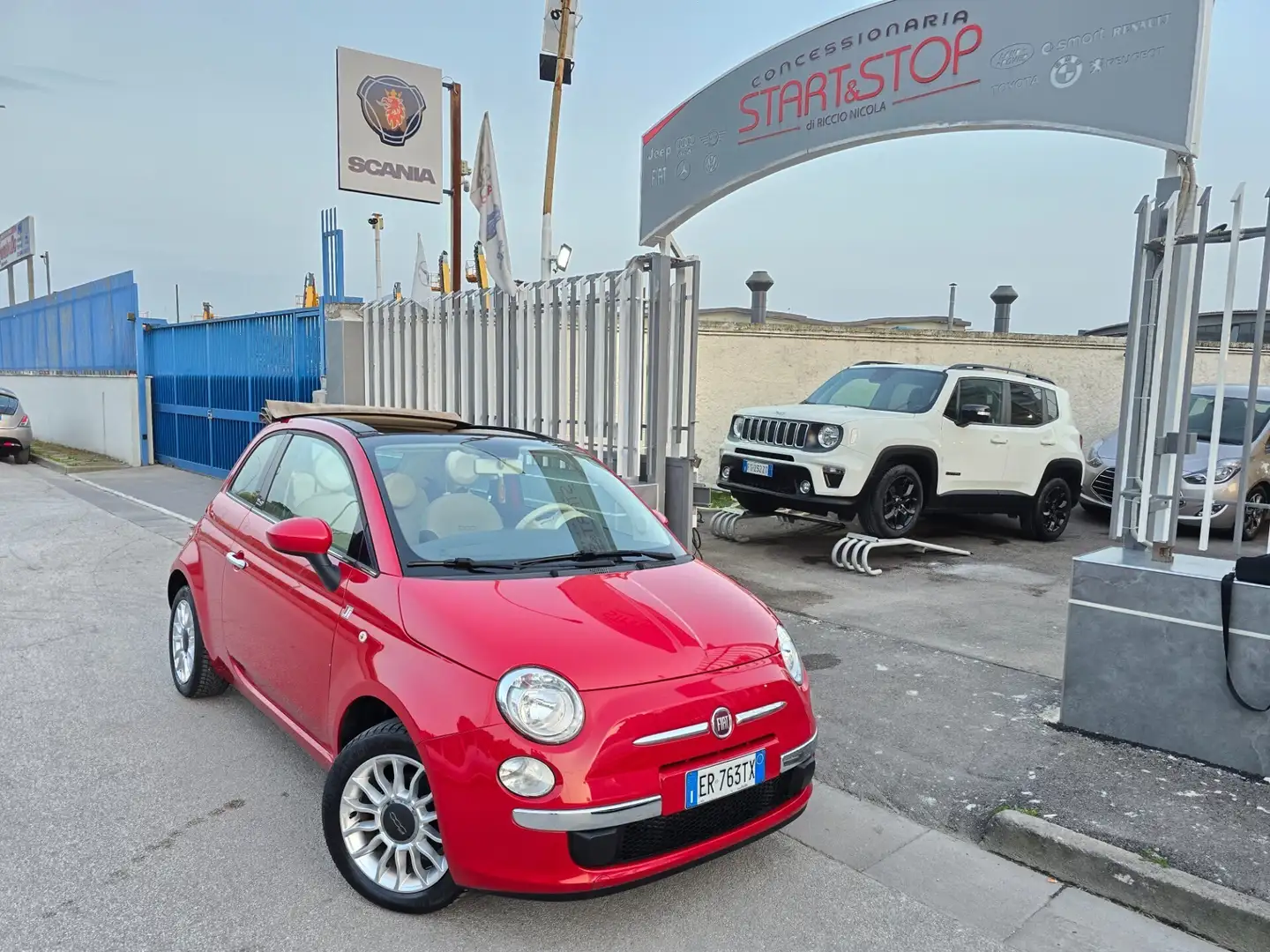 Fiat 500 Fiat 500 C 1.2 Lounge 56222KM Rojo - 1