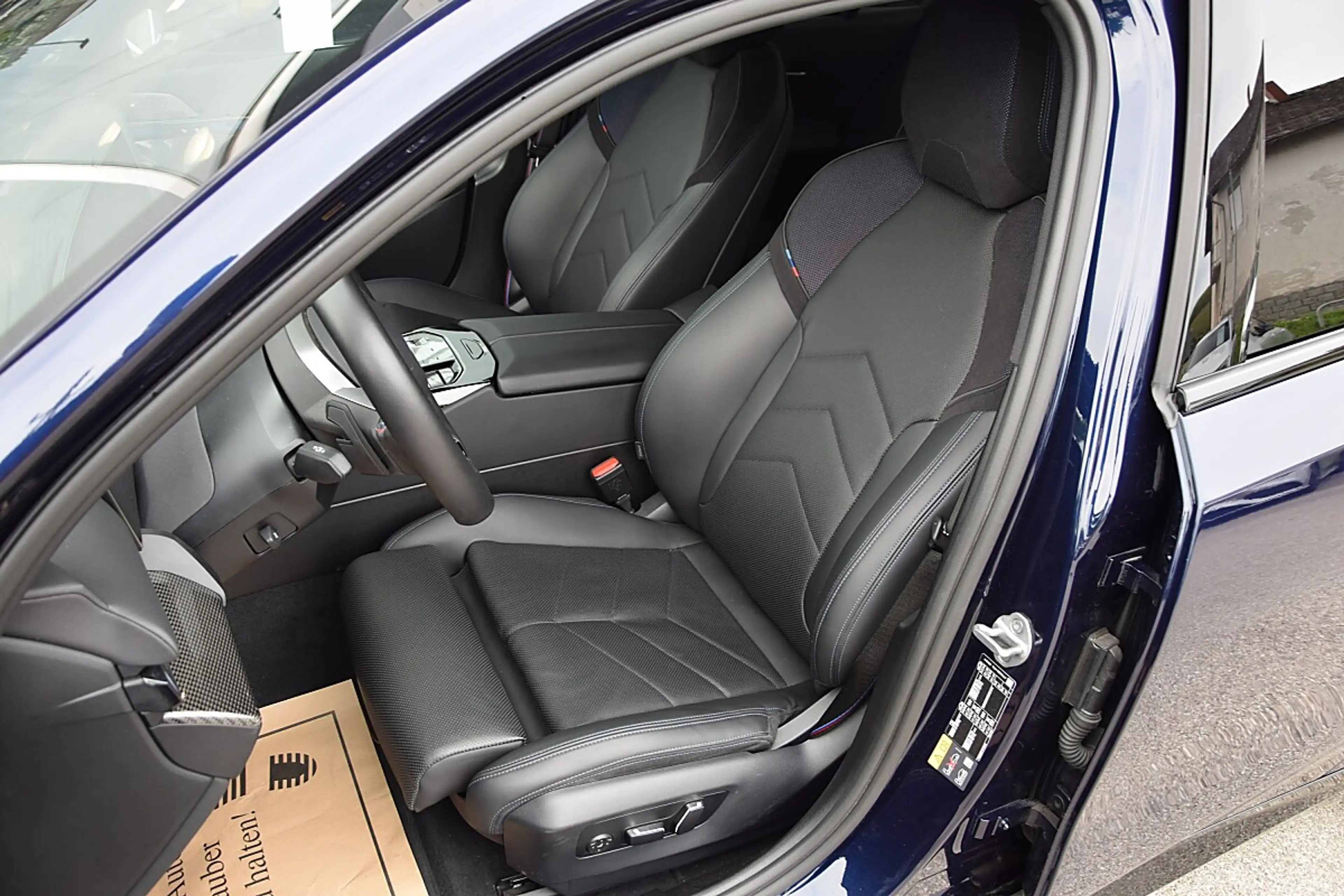 BMW i5 Lim. M60 xDrive *M-Sportpaket* — photo 6