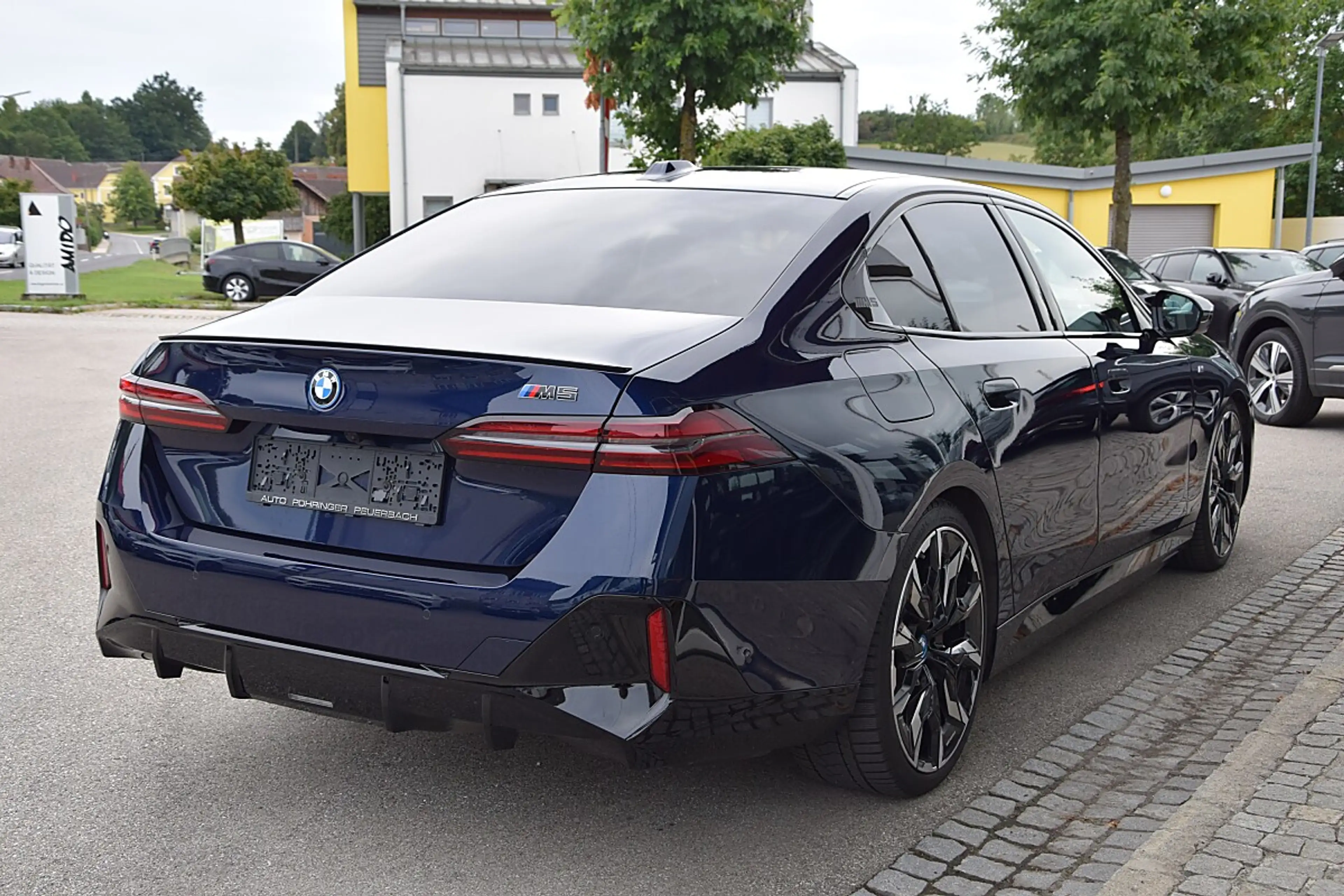 BMW i5 Lim. M60 xDrive *M-Sportpaket* — photo 3